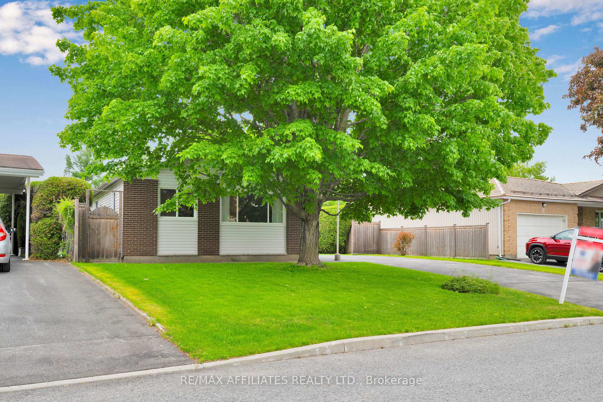 Photo 1 of 140 Post Road, Ottawa, Kanata - Glencairn/Hazeldean — HOMEH