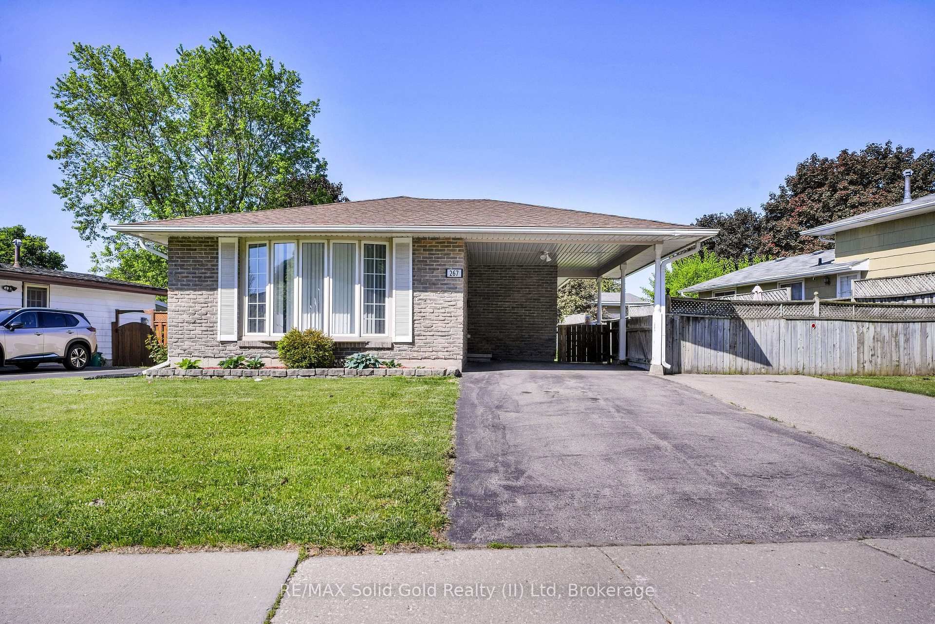 Photo 1 of 267 Kingswood Drive, Kitchener — HOMEH
