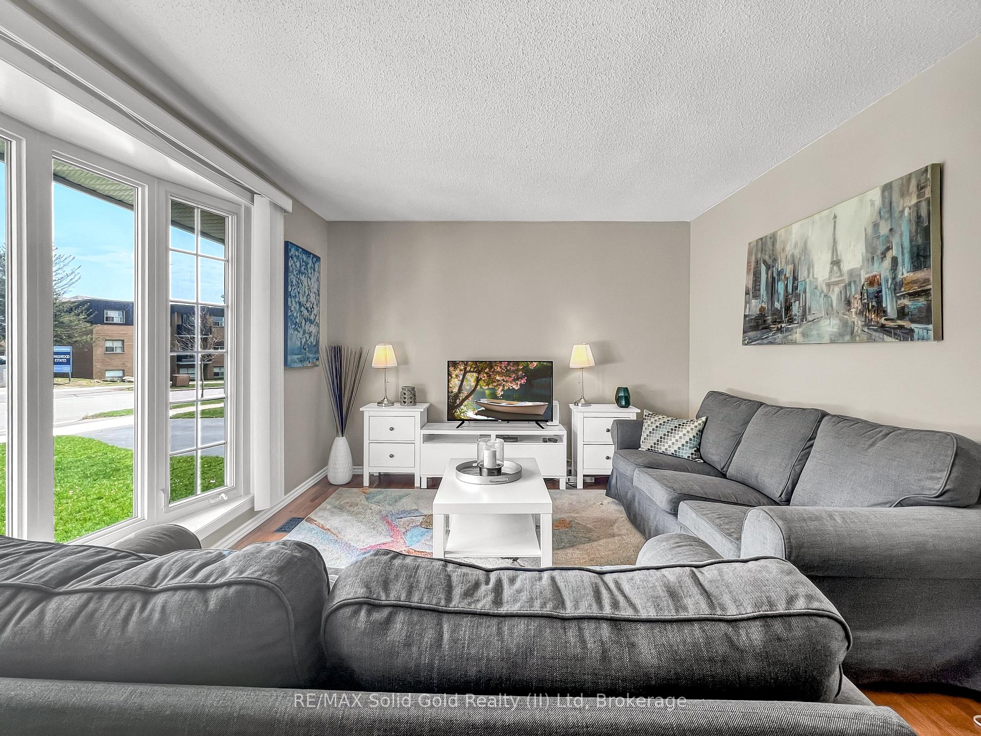 Photo 5 of 267 Kingswood Drive, Kitchener — HOMEH