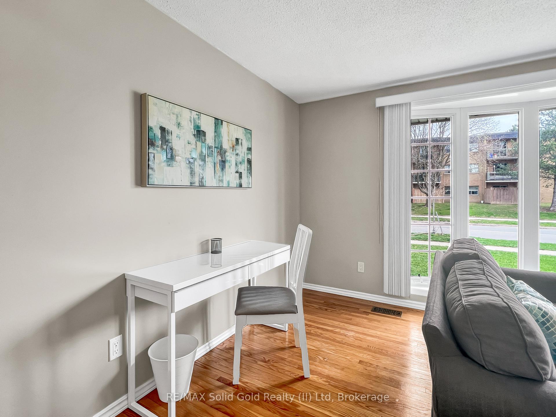 Photo 6 of 267 Kingswood Drive, Kitchener — HOMEH
