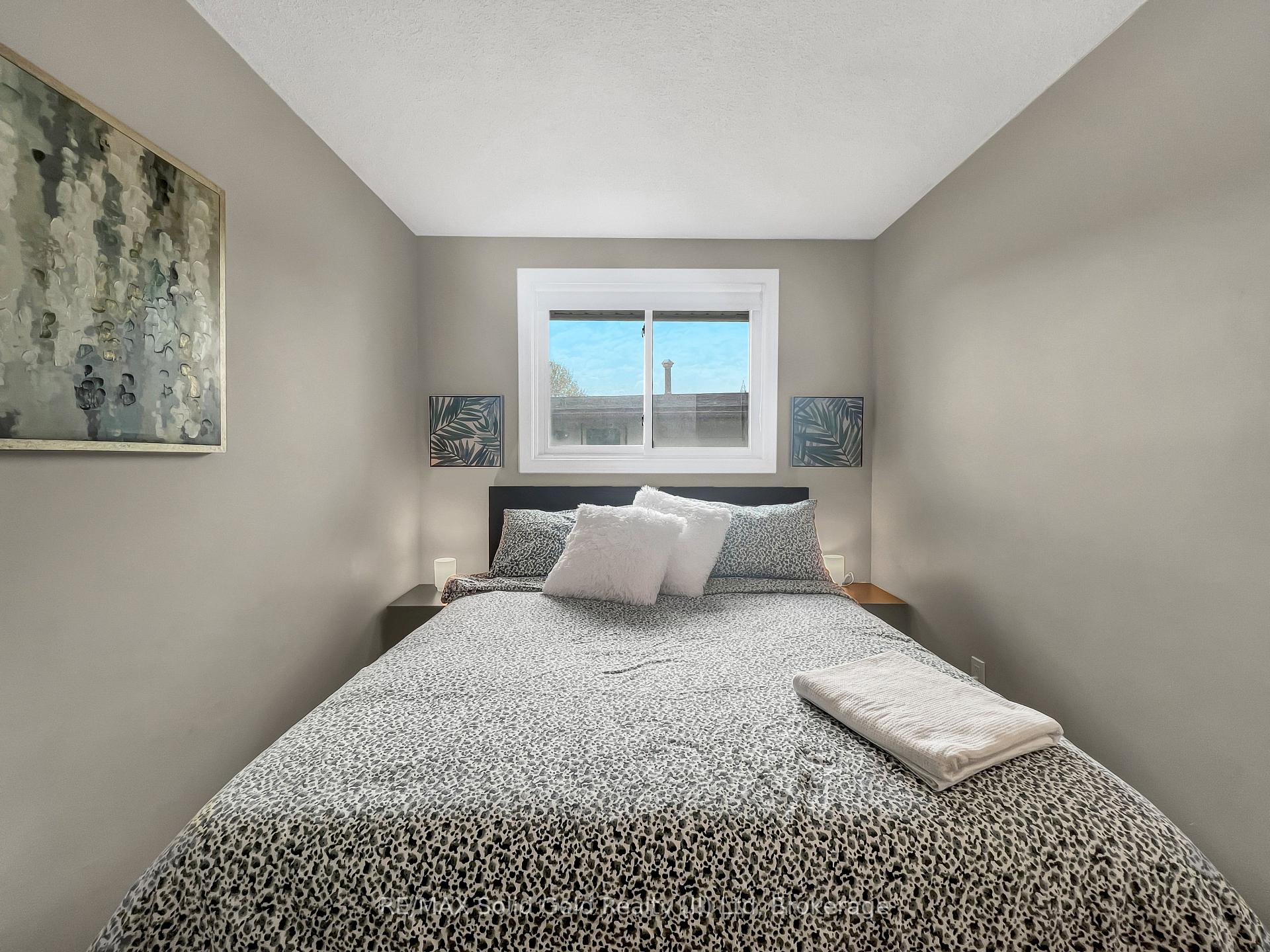 Photo 14 of 267 Kingswood Drive, Kitchener — HOMEH