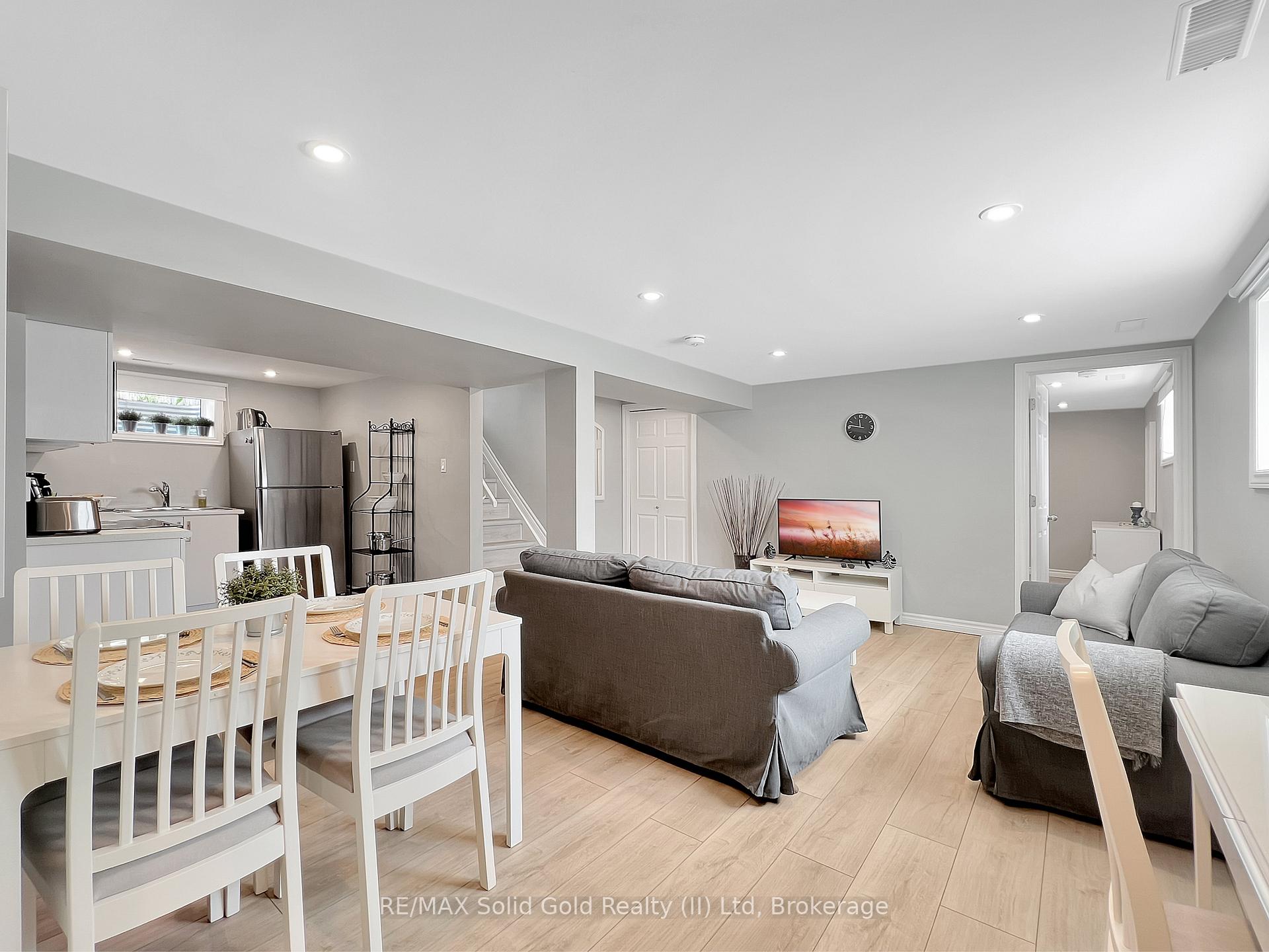 Photo 19 of 267 Kingswood Drive, Kitchener — HOMEH