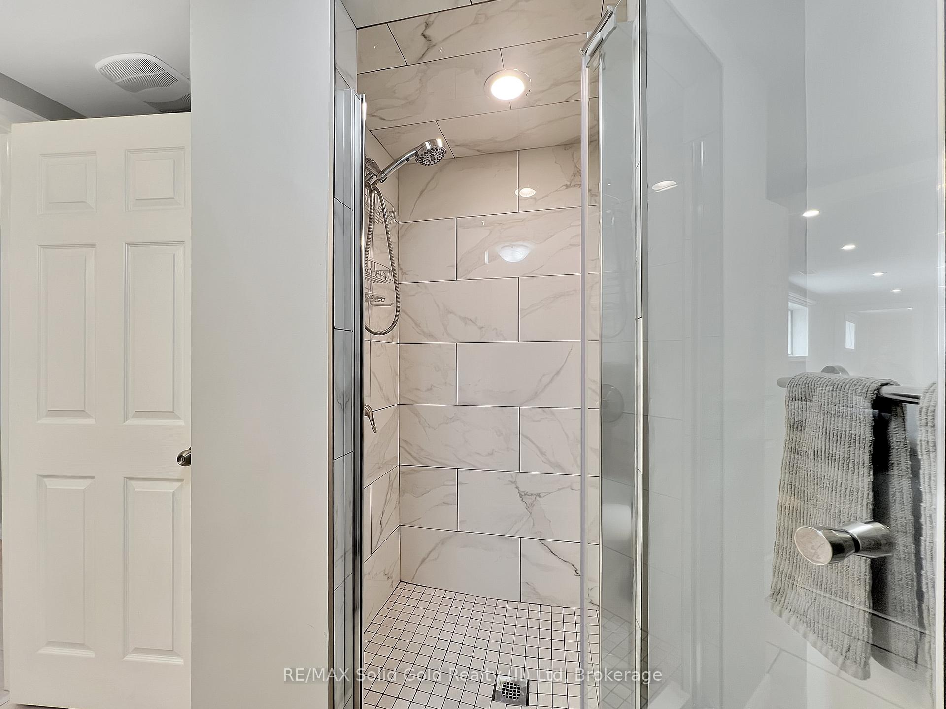 Photo 30 of 267 Kingswood Drive, Kitchener — HOMEH