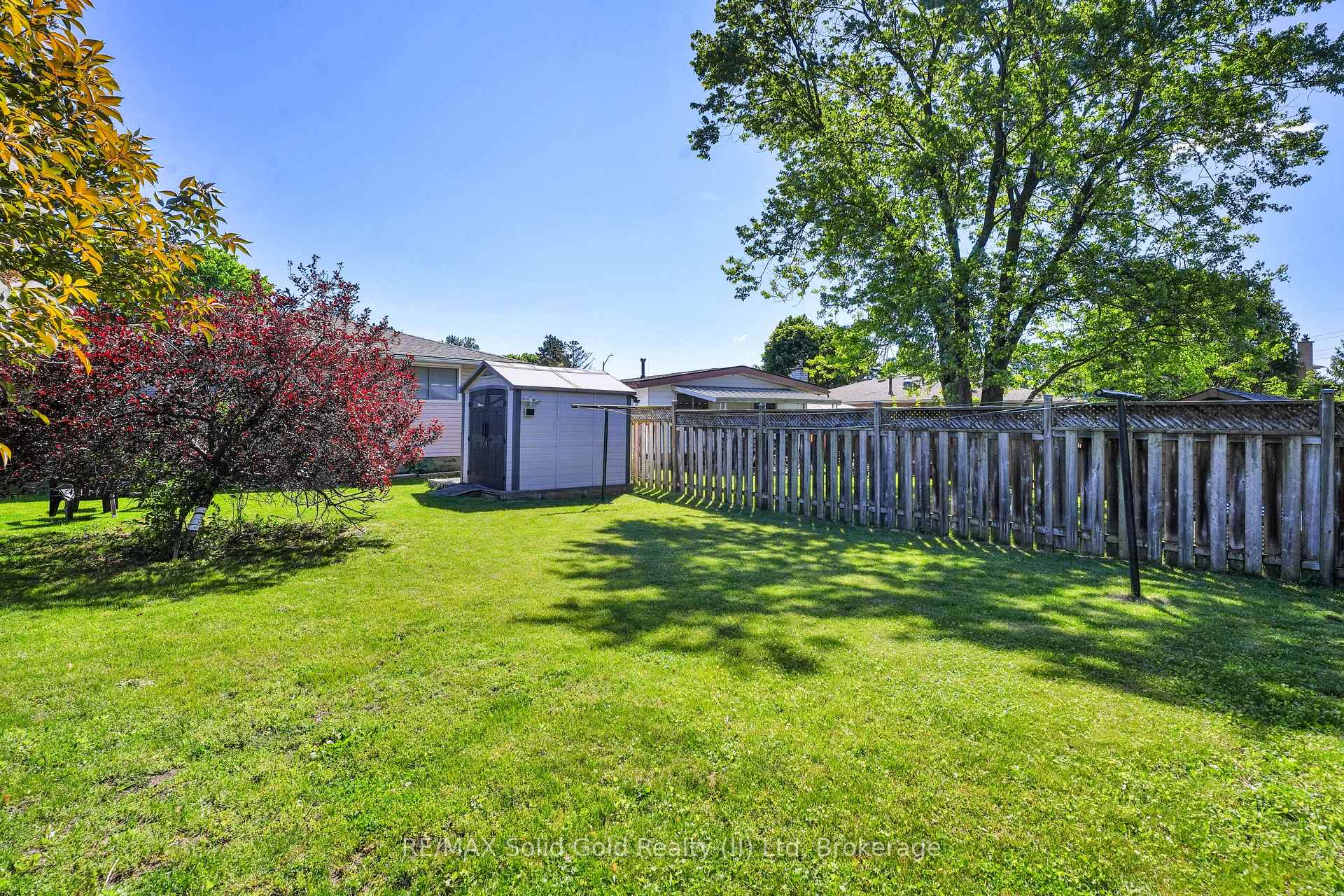 Photo 35 of 267 Kingswood Drive, Kitchener — HOMEH