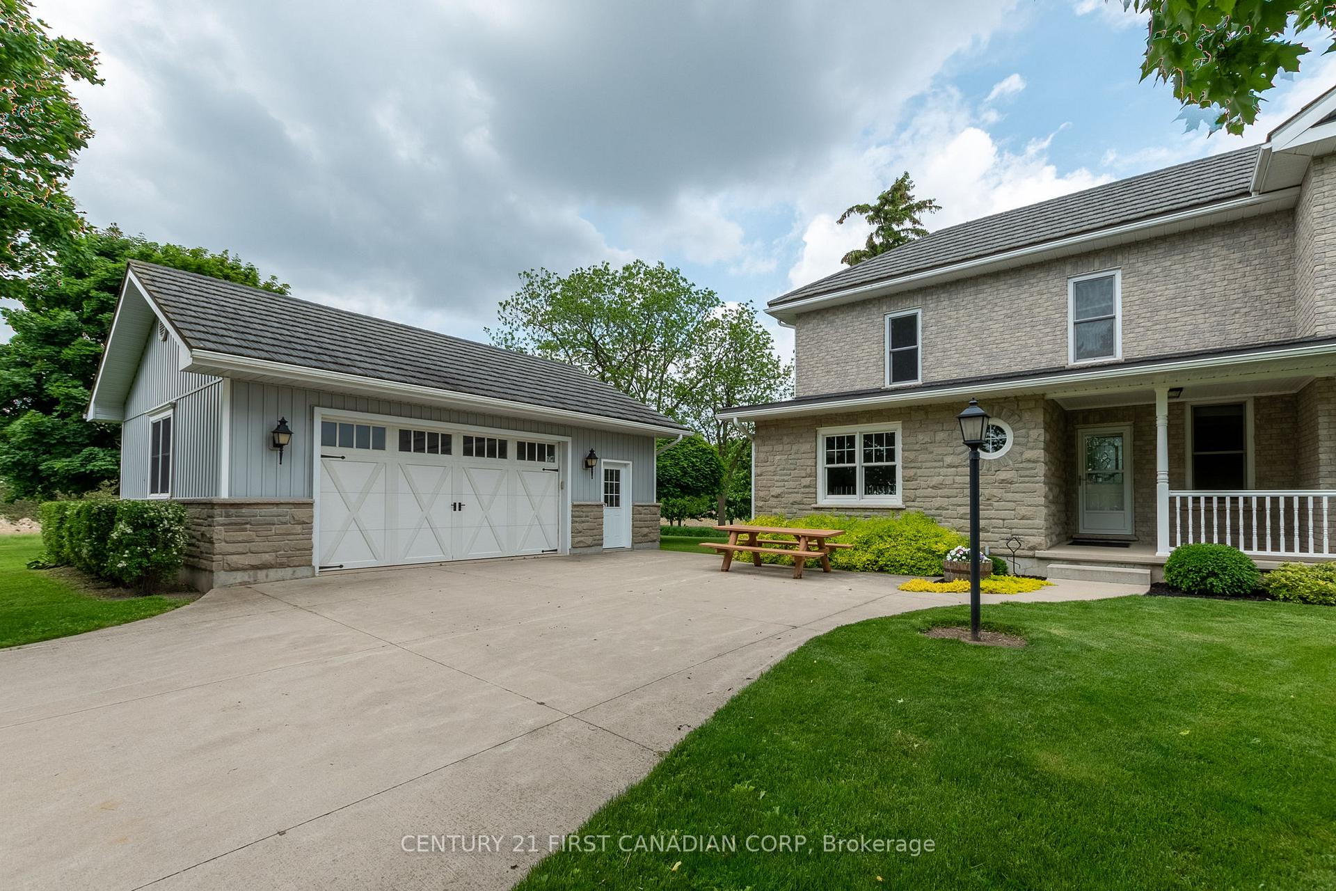 Photo 4 of 24885 Poplar Hill Road, Middlesex Centre, Rural Middlesex Centre — HOMEH