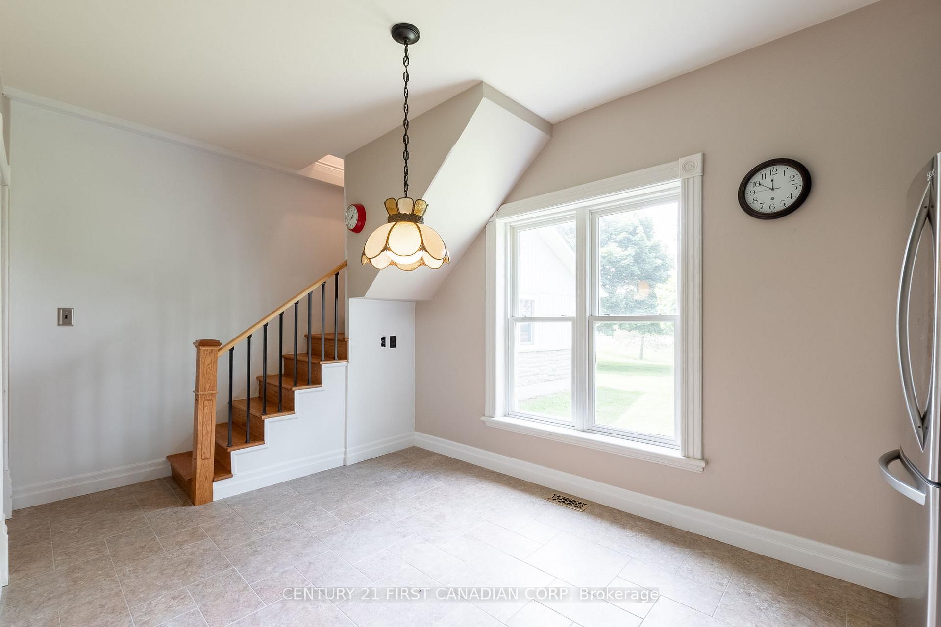 Photo 9 of 24885 Poplar Hill Road, Middlesex Centre, Rural Middlesex Centre — HOMEH