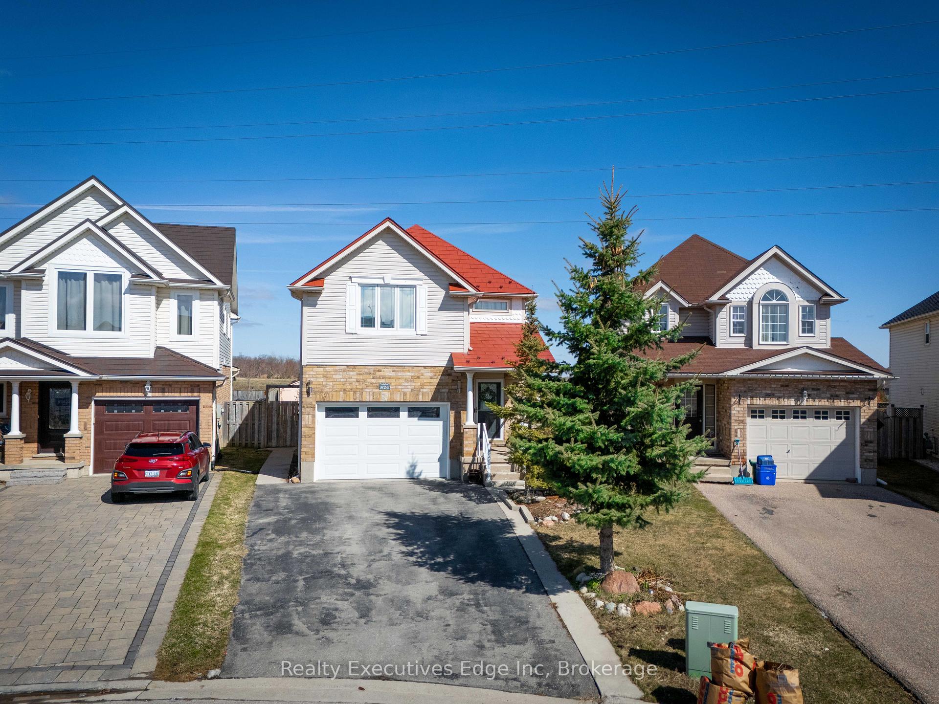 Front of 524 Snowdrop Court