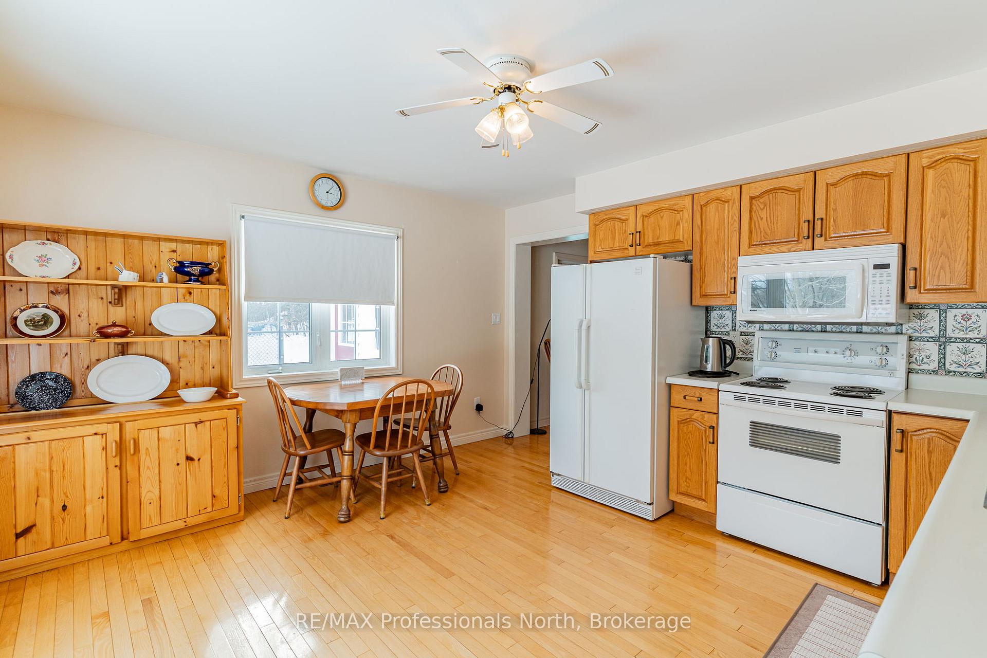 Photo 8 of 1119 Deep Bay Road, Minden Hills, Lutterworth — HOMEH
