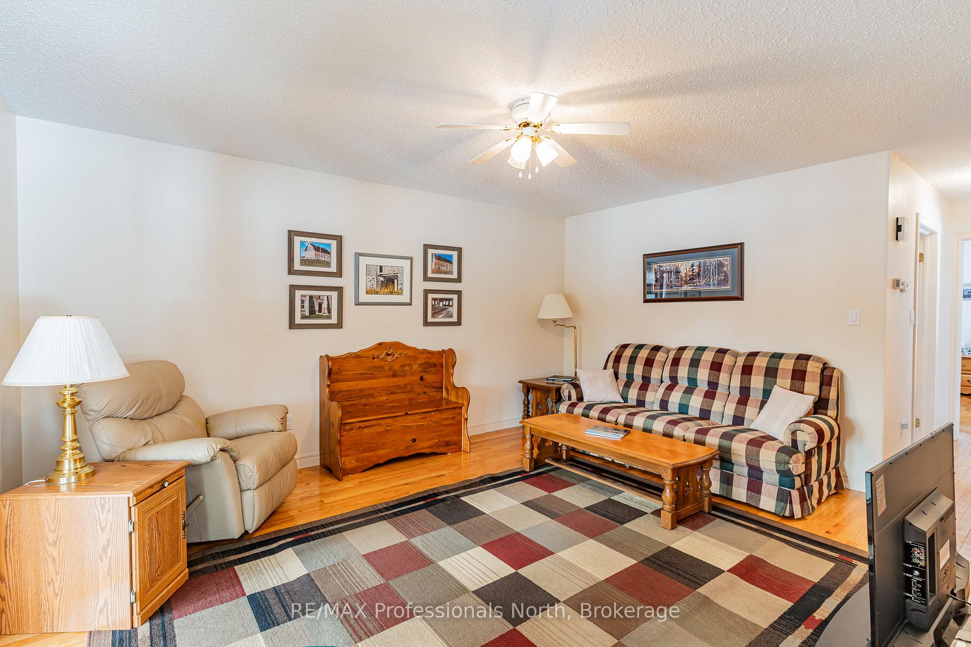 Photo 13 of 1119 Deep Bay Road, Minden Hills, Lutterworth — HOMEH