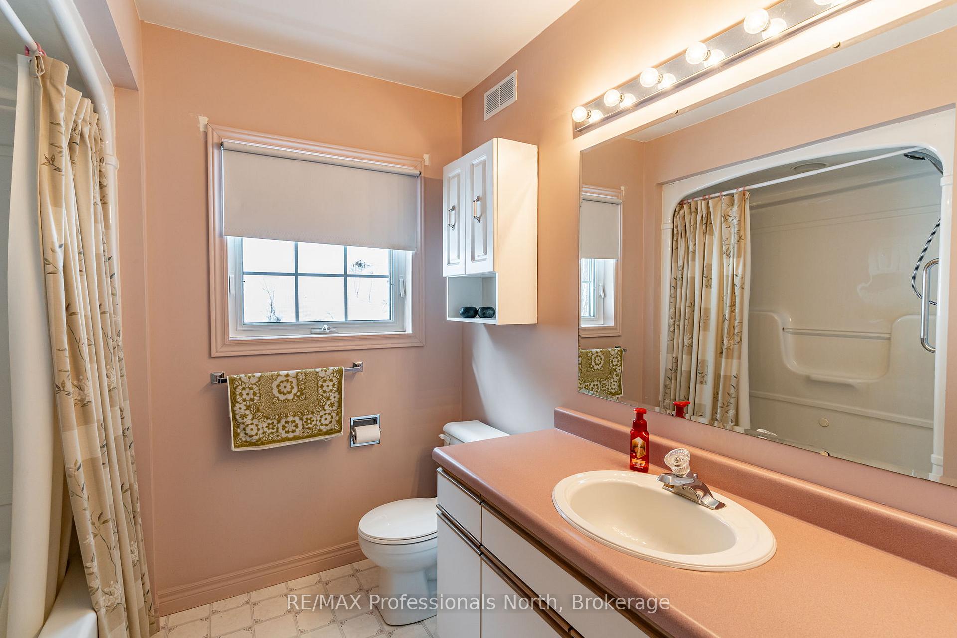 Photo 23 of 1119 Deep Bay Road, Minden Hills, Lutterworth — HOMEH