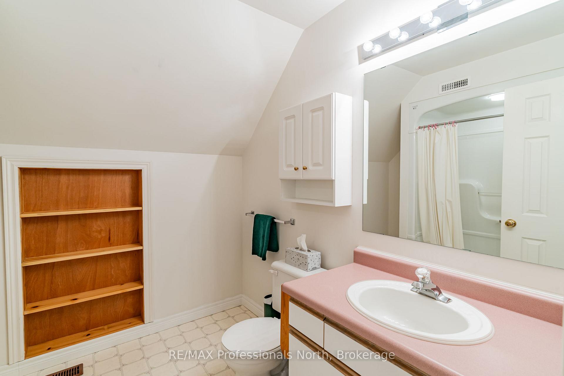 Photo 25 of 1119 Deep Bay Road, Minden Hills, Lutterworth — HOMEH