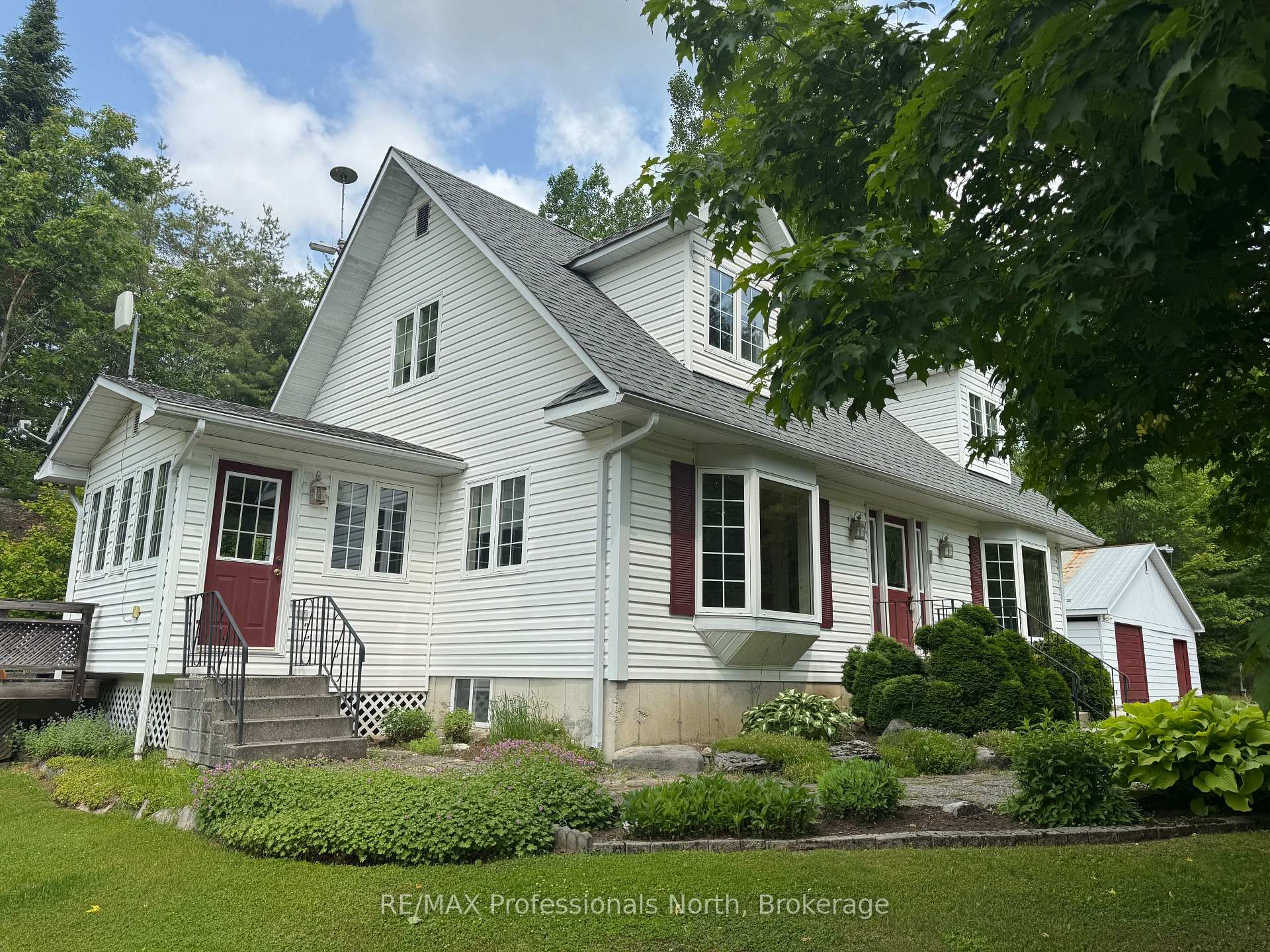 Photo 37 of 1119 Deep Bay Road, Minden Hills, Lutterworth — HOMEH