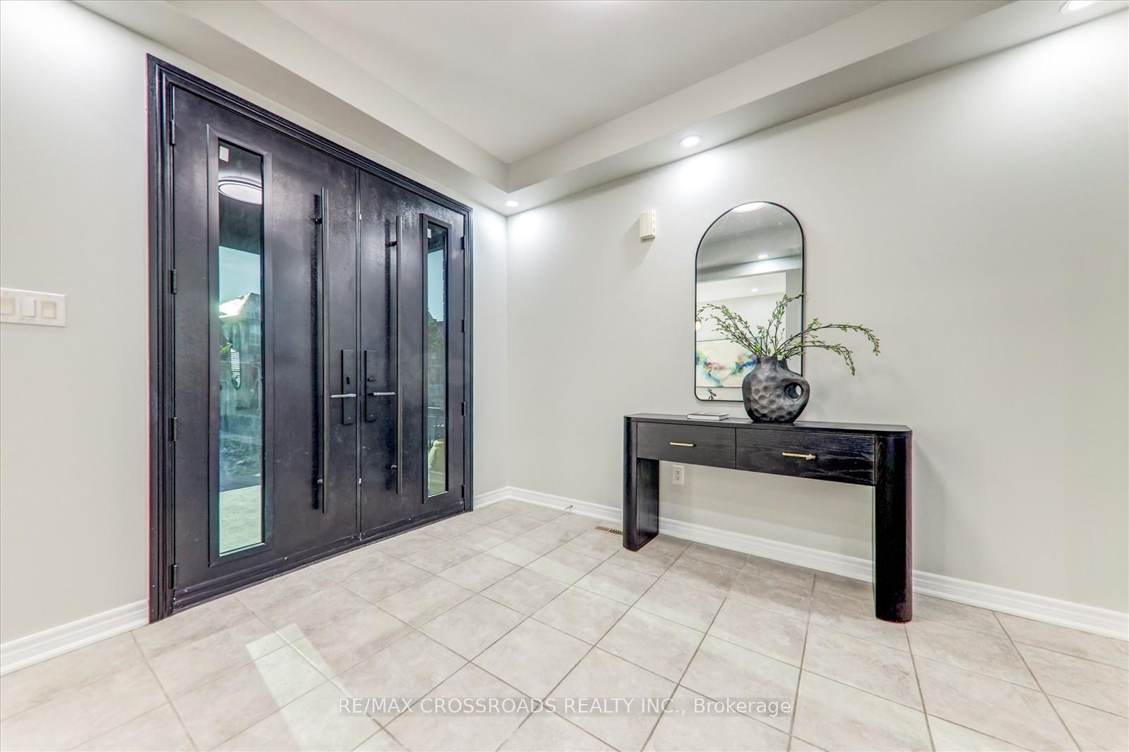 Photo 6 of 213 Riverwalk Drive, Markham, Box Grove — HOMEH
