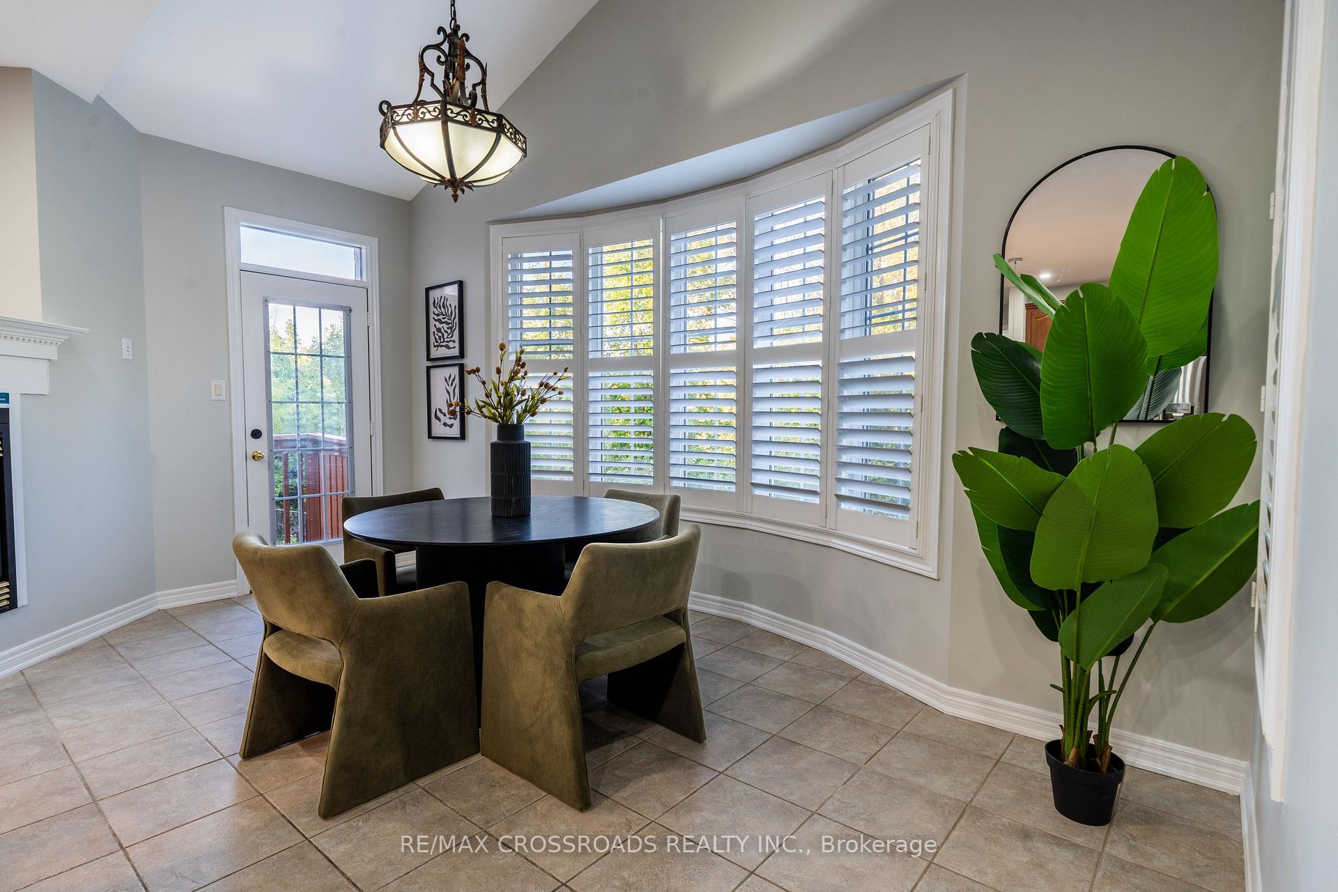 Photo 12 of 213 Riverwalk Drive, Markham, Box Grove — HOMEH