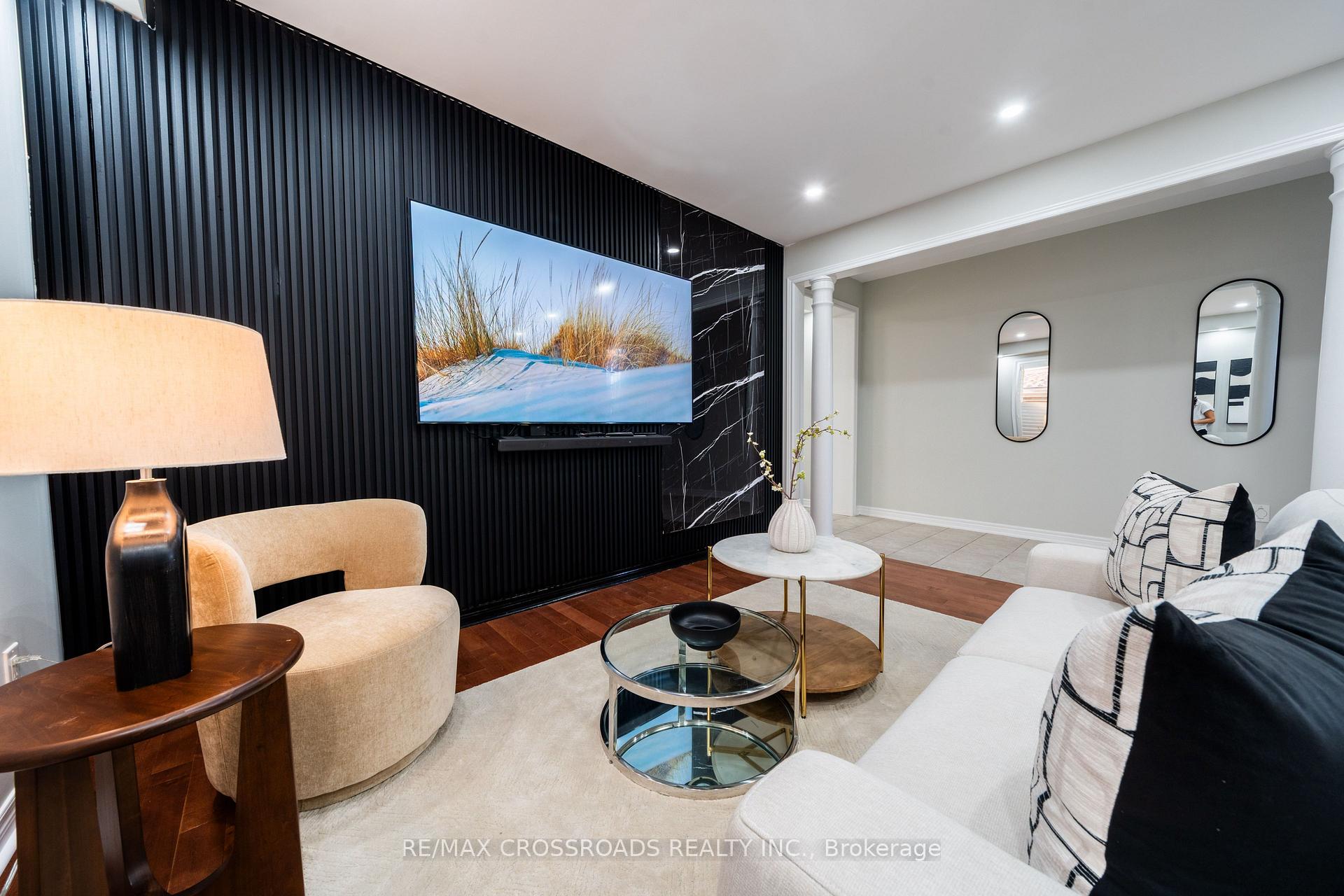 Photo 15 of 213 Riverwalk Drive, Markham, Box Grove — HOMEH