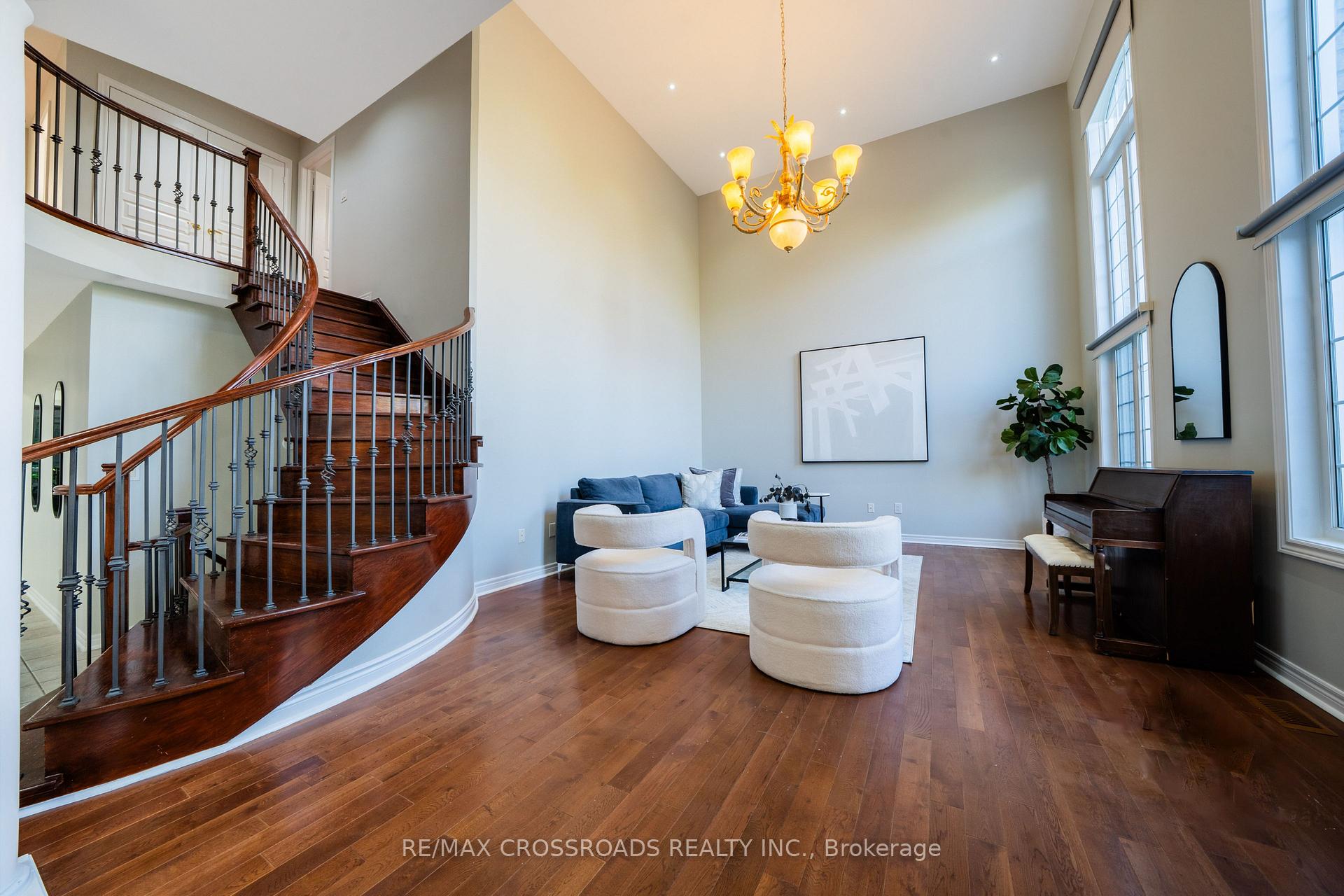 Photo 16 of 213 Riverwalk Drive, Markham, Box Grove — HOMEH