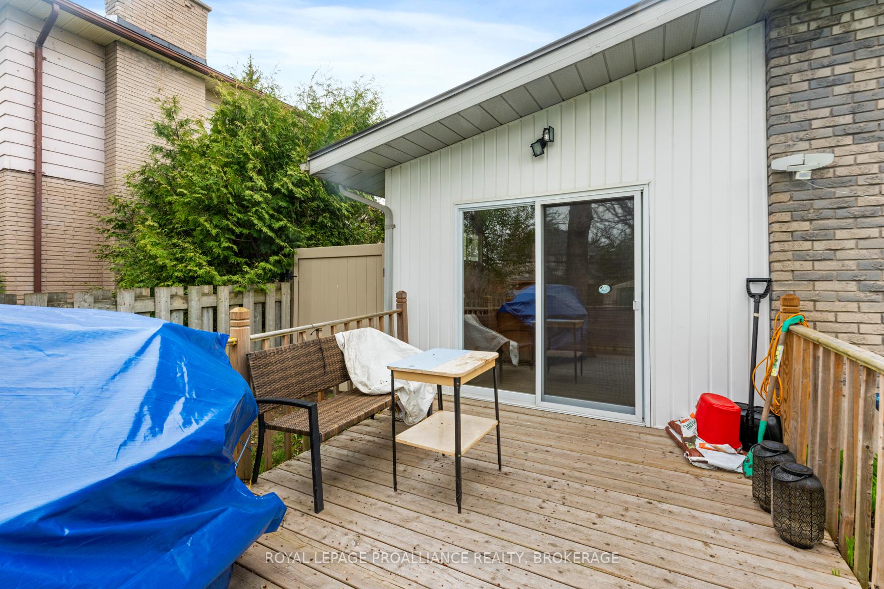 Photo 5 of 1071 Lincoln Drive, Kingston, South of Taylor-Kidd Blvd — HOMEH