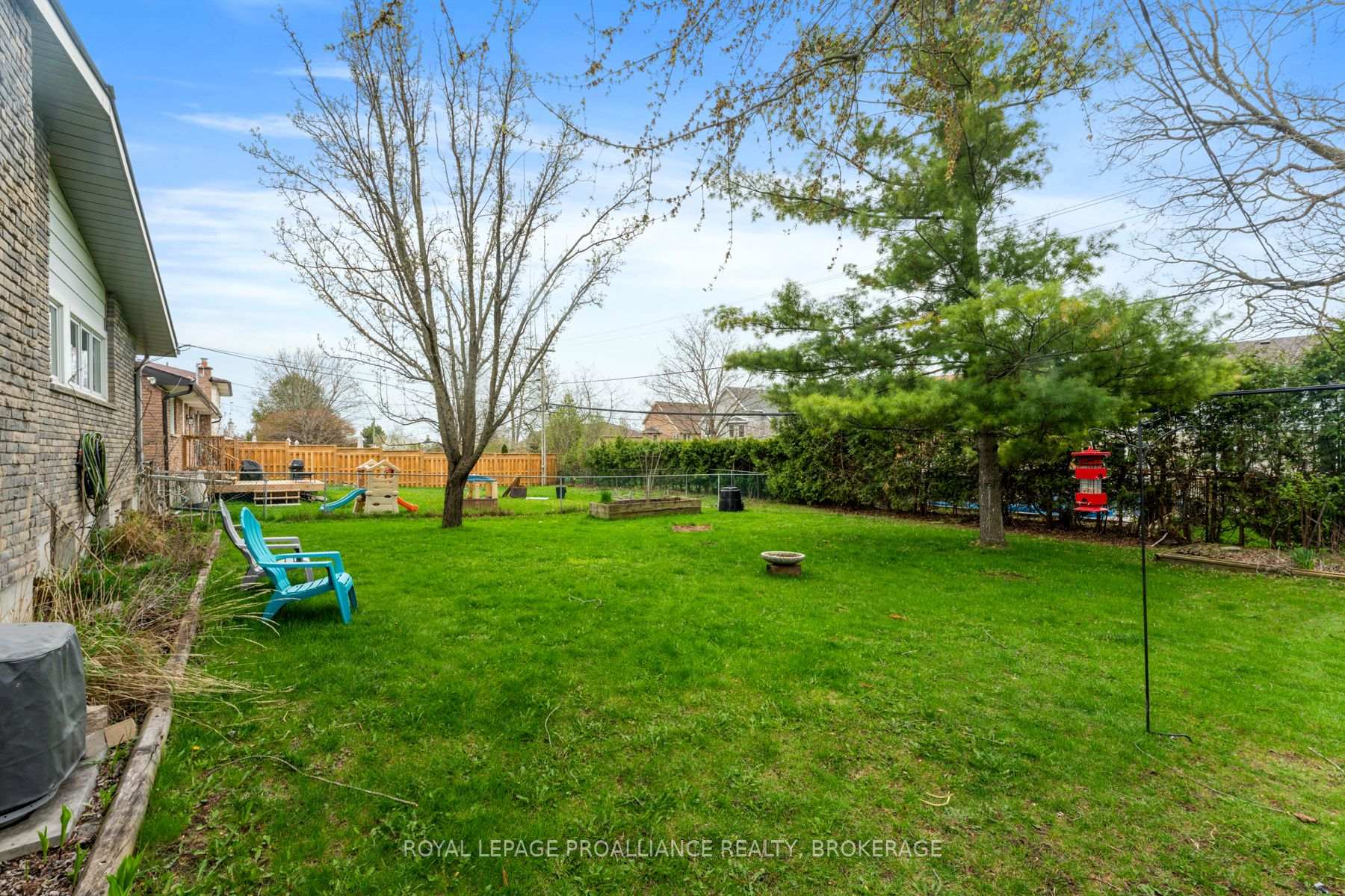 Photo 6 of 1071 Lincoln Drive, Kingston, South of Taylor-Kidd Blvd — HOMEH