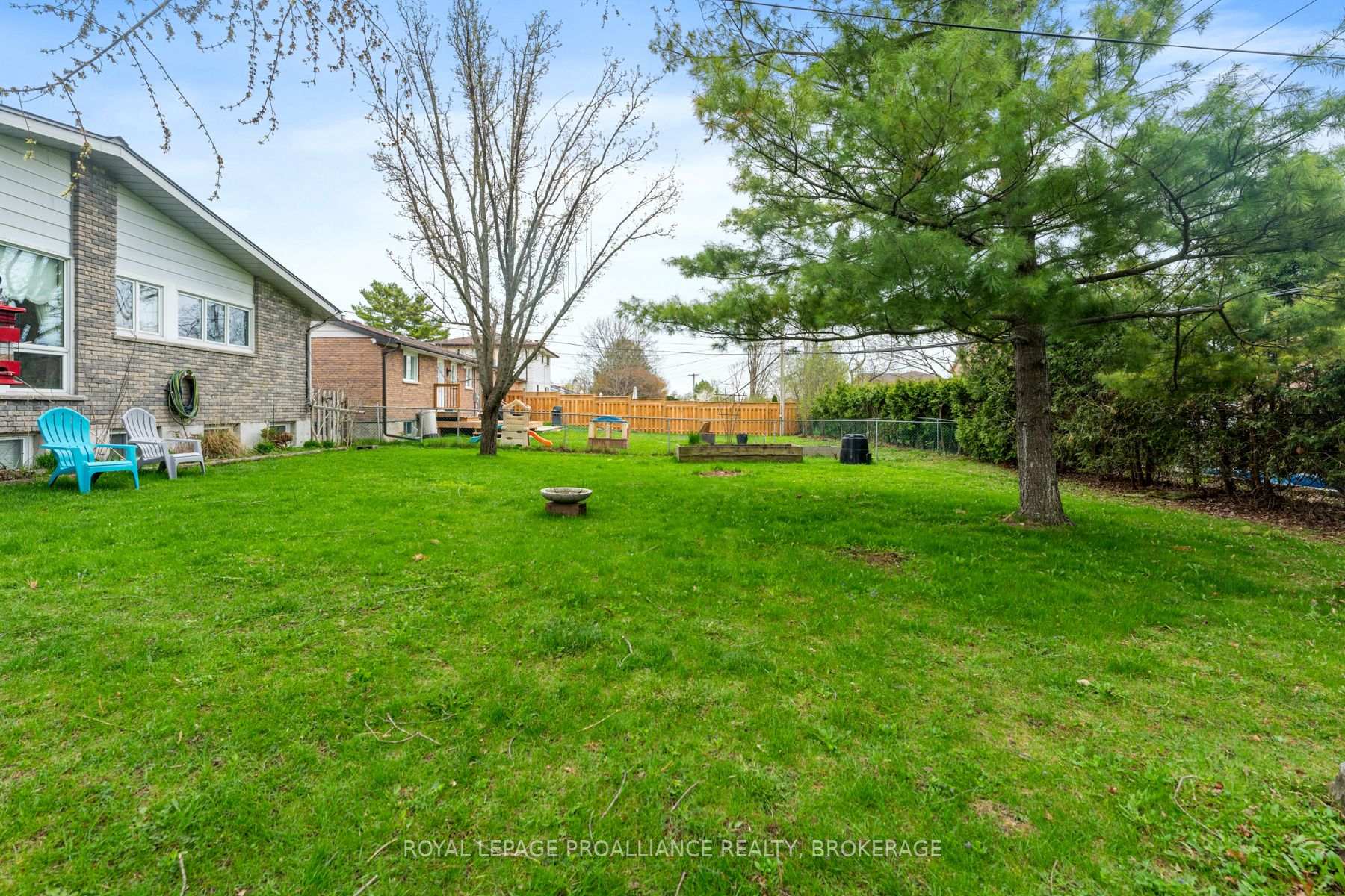 Photo 11 of 1071 Lincoln Drive, Kingston, South of Taylor-Kidd Blvd — HOMEH