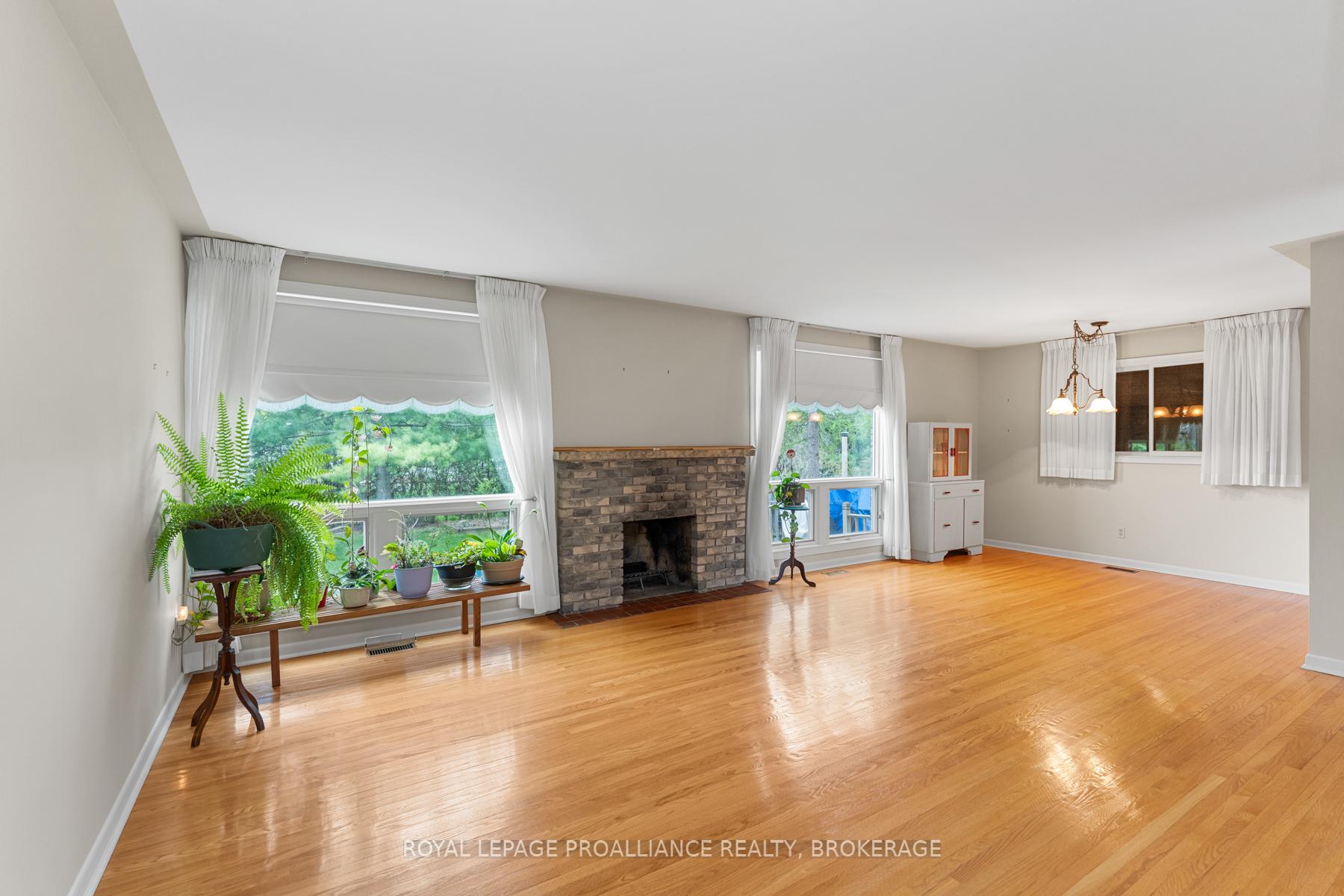 Photo 19 of 1071 Lincoln Drive, Kingston, South of Taylor-Kidd Blvd — HOMEH