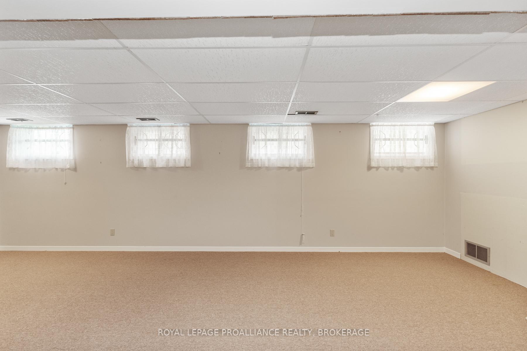 Photo 41 of 1071 Lincoln Drive, Kingston, South of Taylor-Kidd Blvd — HOMEH
