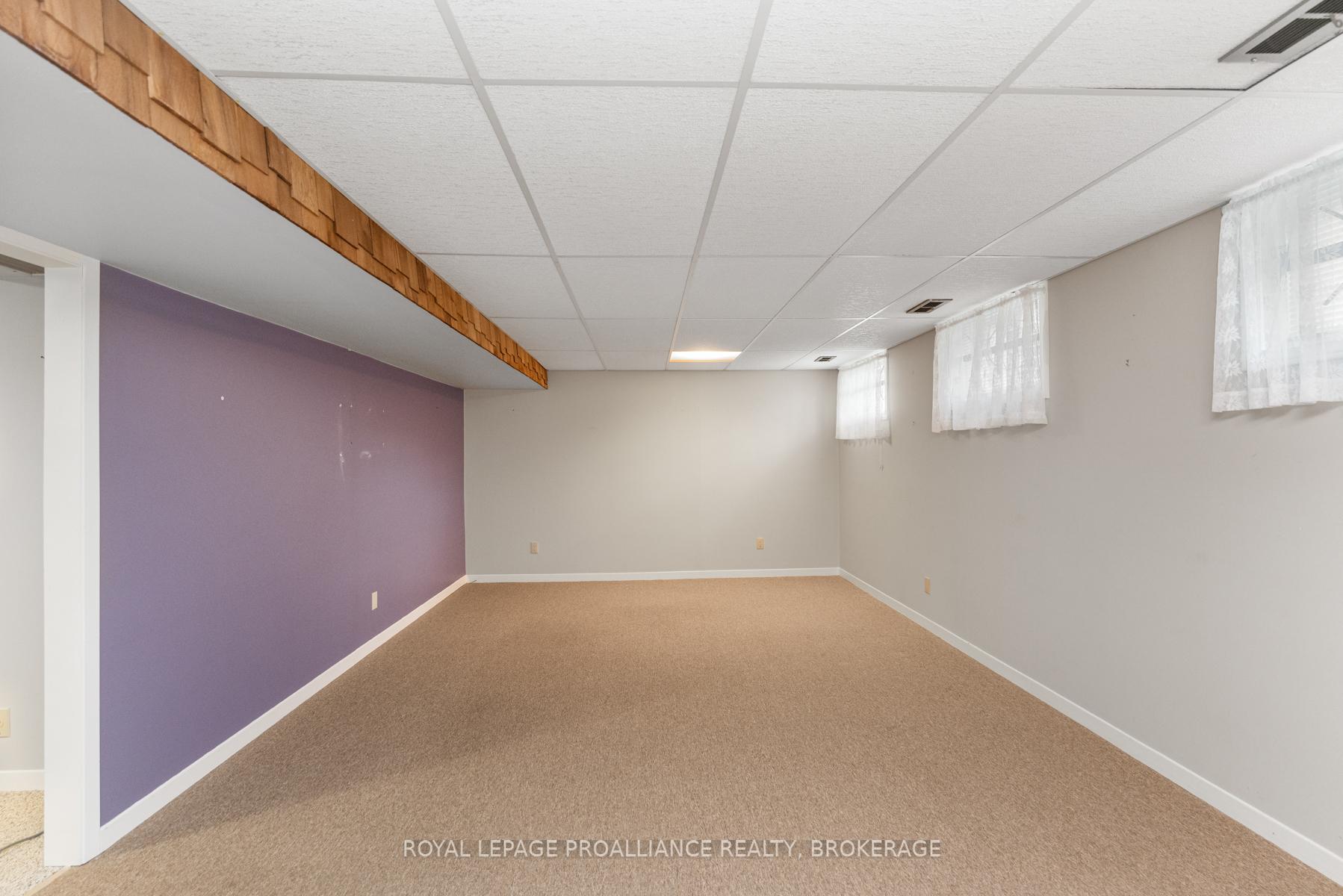 Photo 42 of 1071 Lincoln Drive, Kingston, South of Taylor-Kidd Blvd — HOMEH