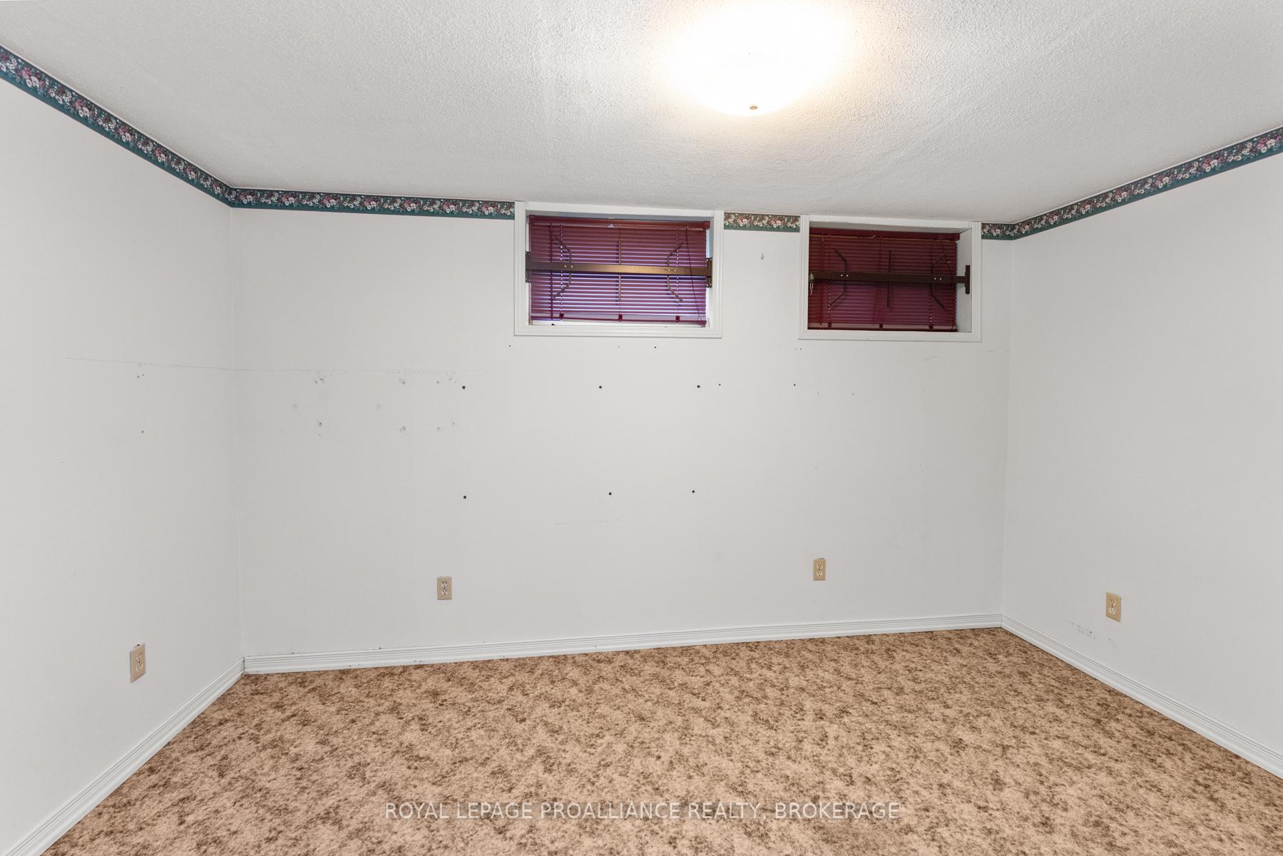 Photo 43 of 1071 Lincoln Drive, Kingston, South of Taylor-Kidd Blvd — HOMEH