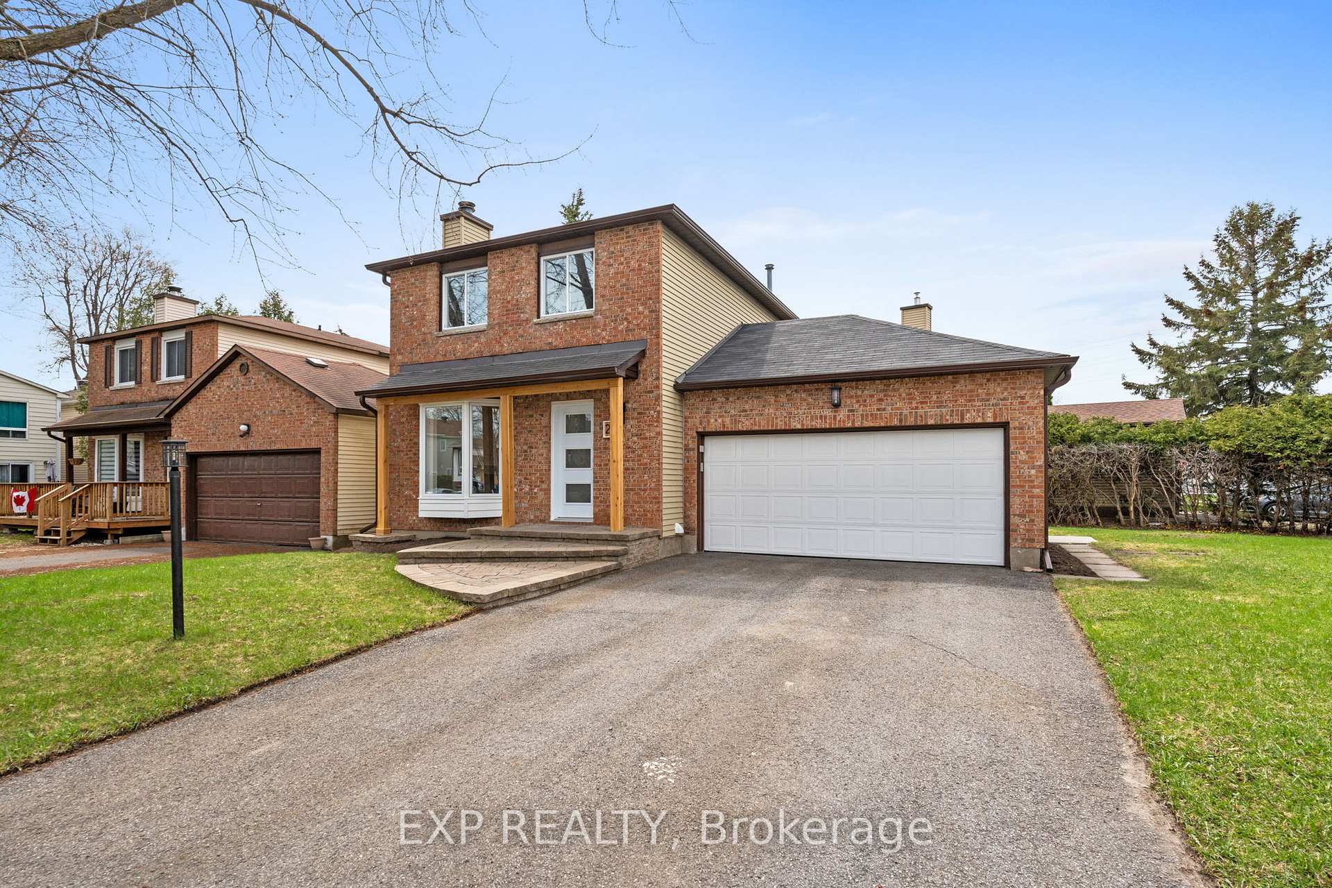 Photo 2 of 2 Equestrian Drive, Ottawa, Kanata - Bridlewood — HOMEH