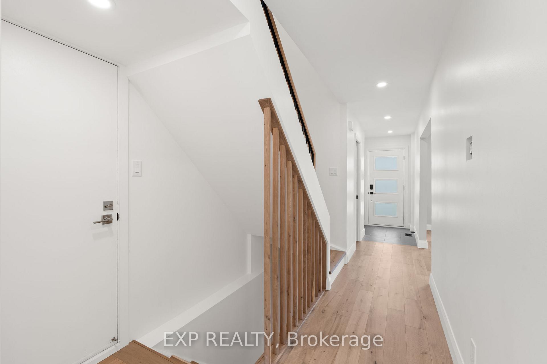 Photo 17 of 2 Equestrian Drive, Ottawa, Kanata - Bridlewood — HOMEH