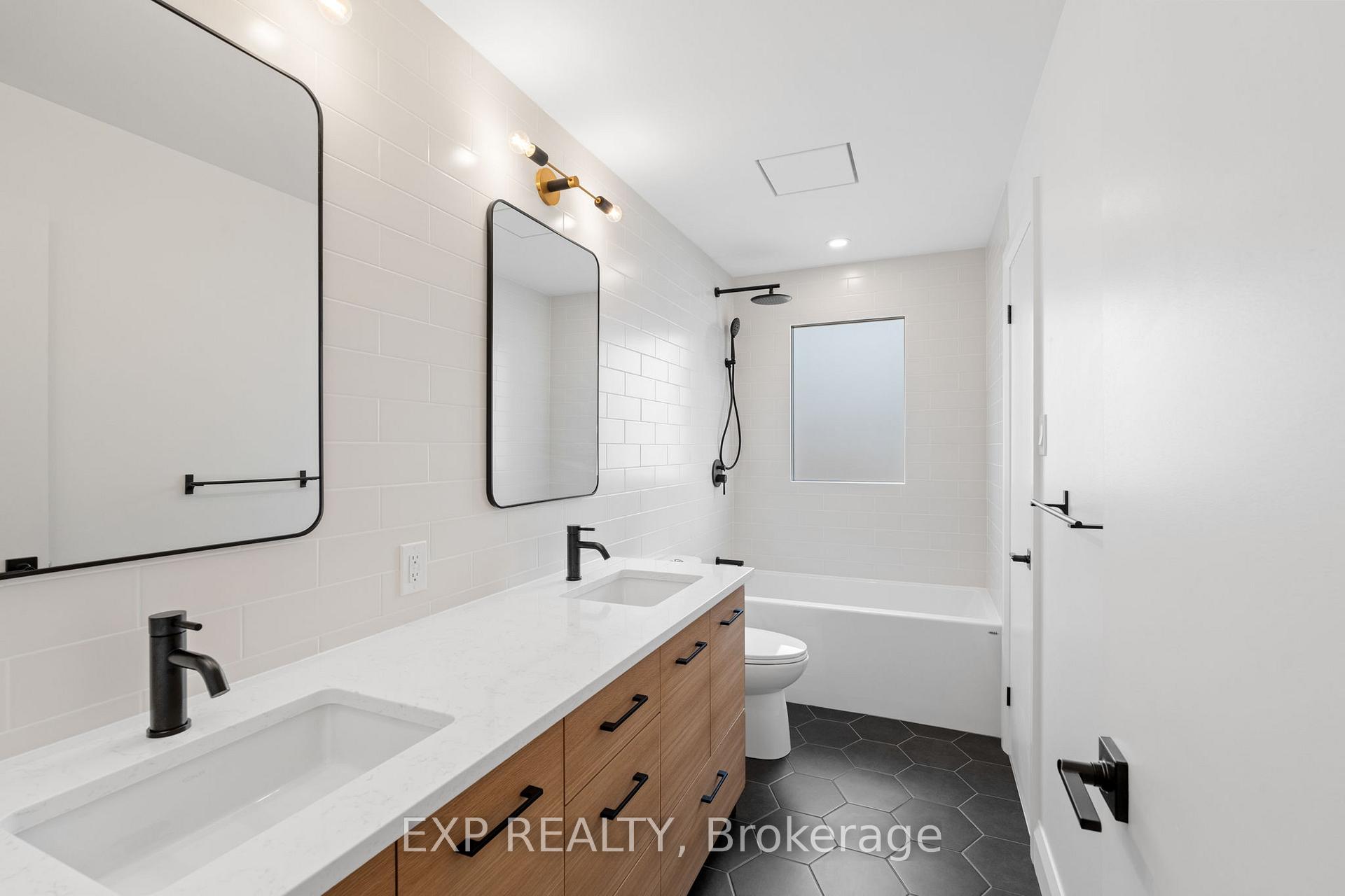 Photo 24 of 2 Equestrian Drive, Ottawa, Kanata - Bridlewood — HOMEH