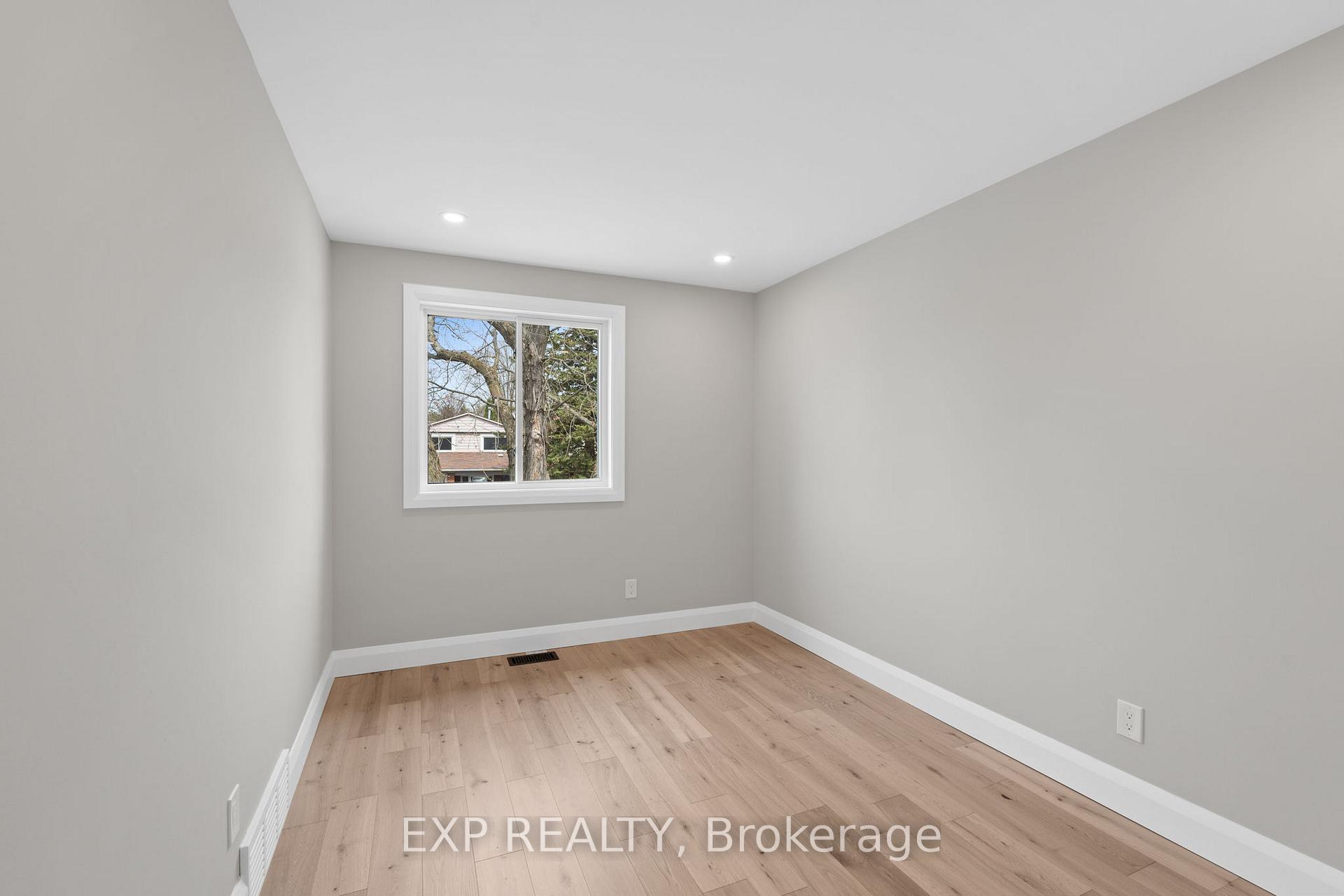 Photo 27 of 2 Equestrian Drive, Ottawa, Kanata - Bridlewood — HOMEH