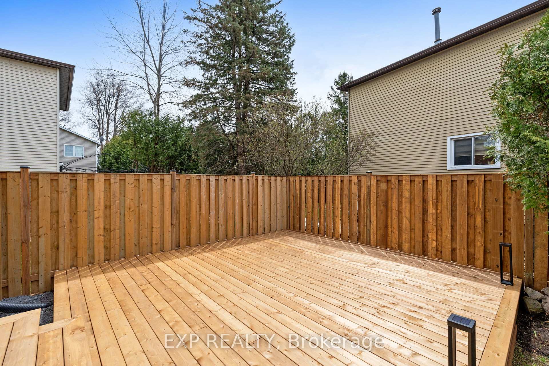 Photo 32 of 2 Equestrian Drive, Ottawa, Kanata - Bridlewood — HOMEH