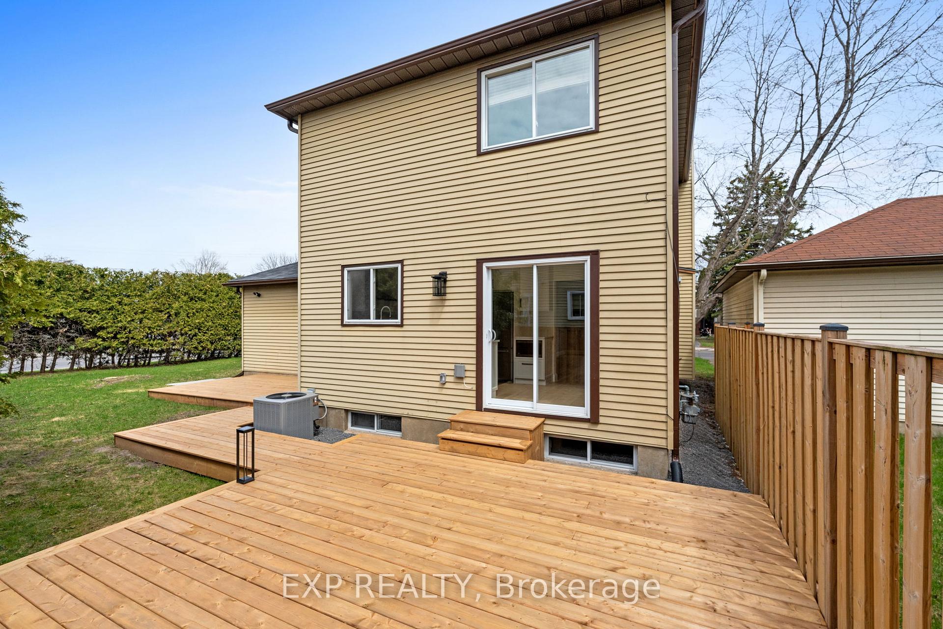 Photo 33 of 2 Equestrian Drive, Ottawa, Kanata - Bridlewood — HOMEH