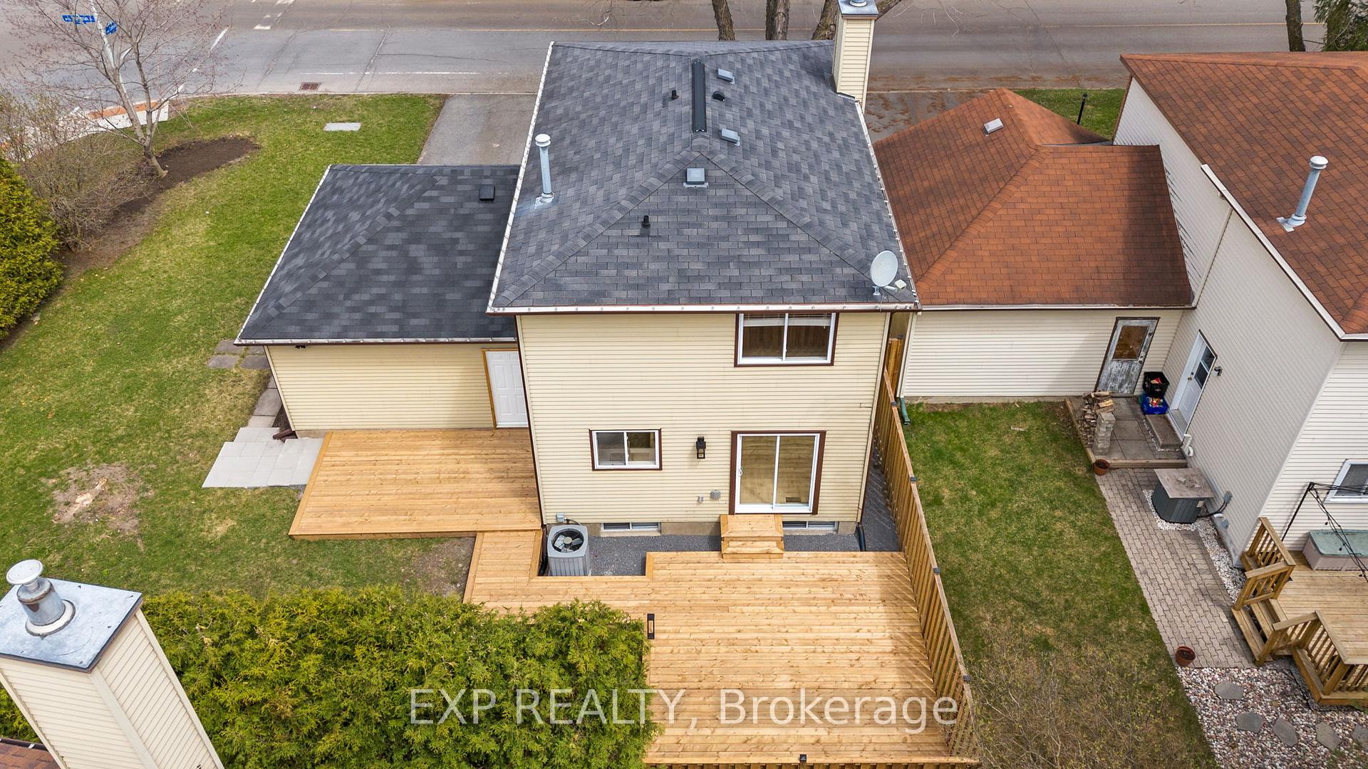 Photo 37 of 2 Equestrian Drive, Ottawa, Kanata - Bridlewood — HOMEH