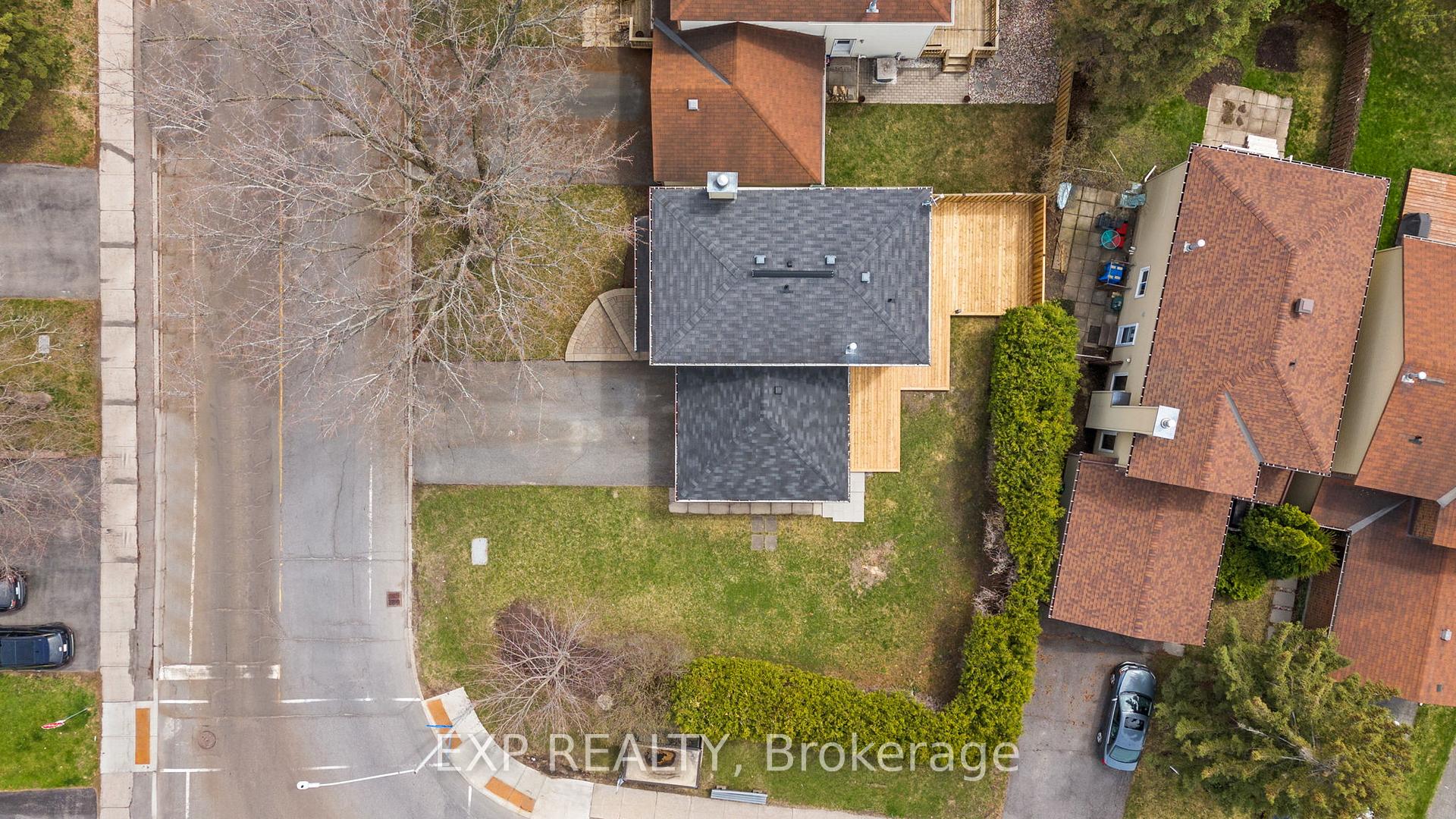 Photo 38 of 2 Equestrian Drive, Ottawa, Kanata - Bridlewood — HOMEH