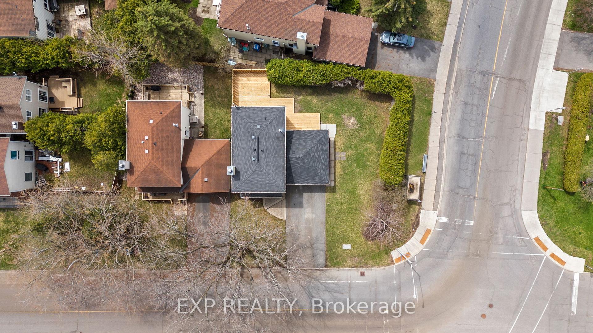 Photo 39 of 2 Equestrian Drive, Ottawa, Kanata - Bridlewood — HOMEH
