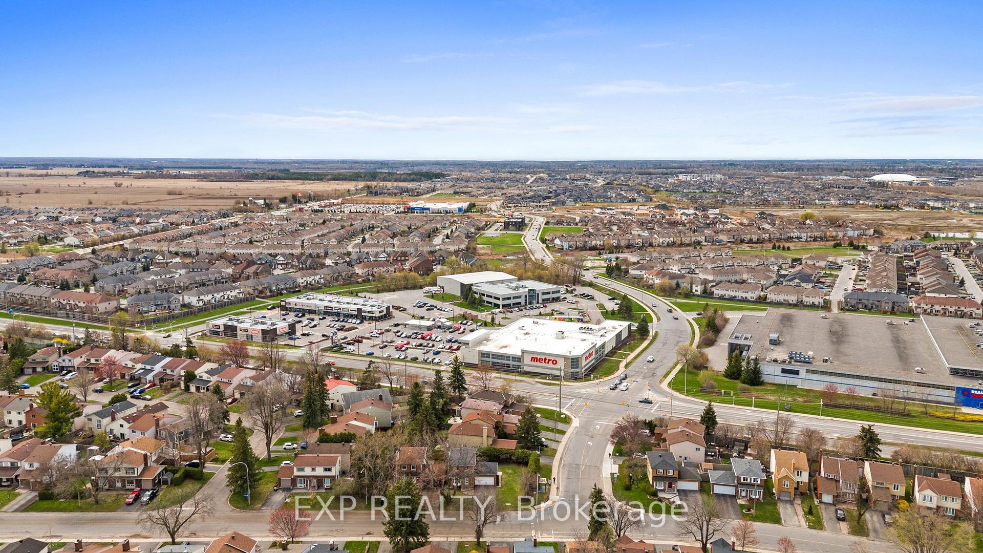 Photo 45 of 2 Equestrian Drive, Ottawa, Kanata - Bridlewood — HOMEH