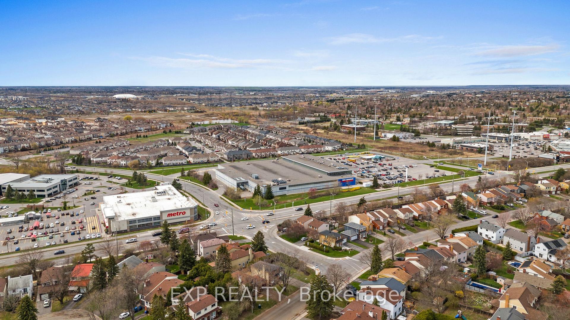 Photo 46 of 2 Equestrian Drive, Ottawa, Kanata - Bridlewood — HOMEH