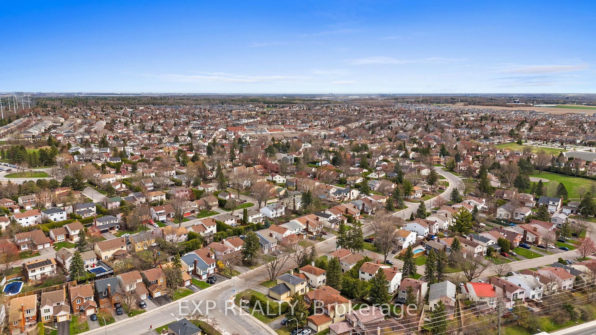 Photo 48 of 2 Equestrian Drive, Ottawa, Kanata - Bridlewood — HOMEH