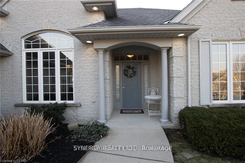 Photo 2 of 21 Calvert Lane, Middlesex Centre, Ilderton — HOMEH