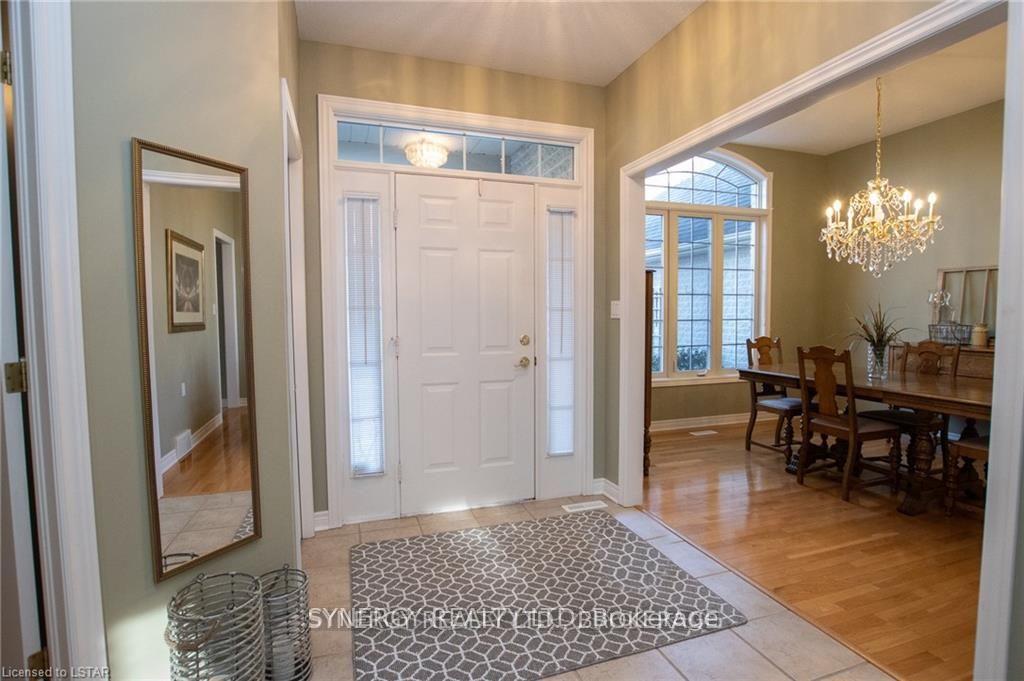 Photo 5 of 21 Calvert Lane, Middlesex Centre, Ilderton — HOMEH
