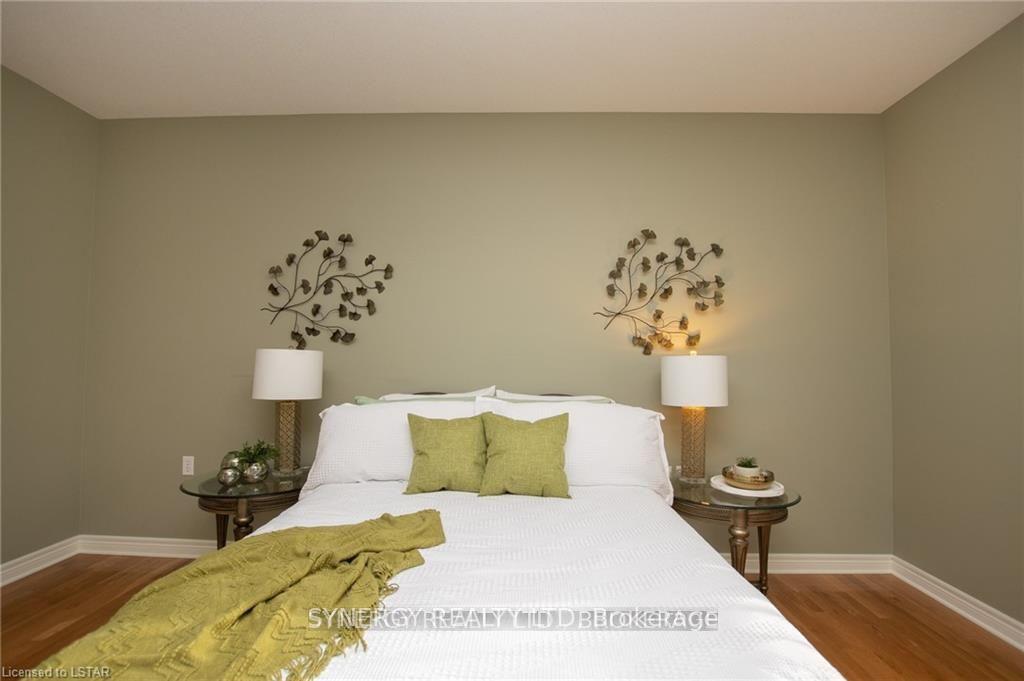 Photo 22 of 21 Calvert Lane, Middlesex Centre, Ilderton — HOMEH