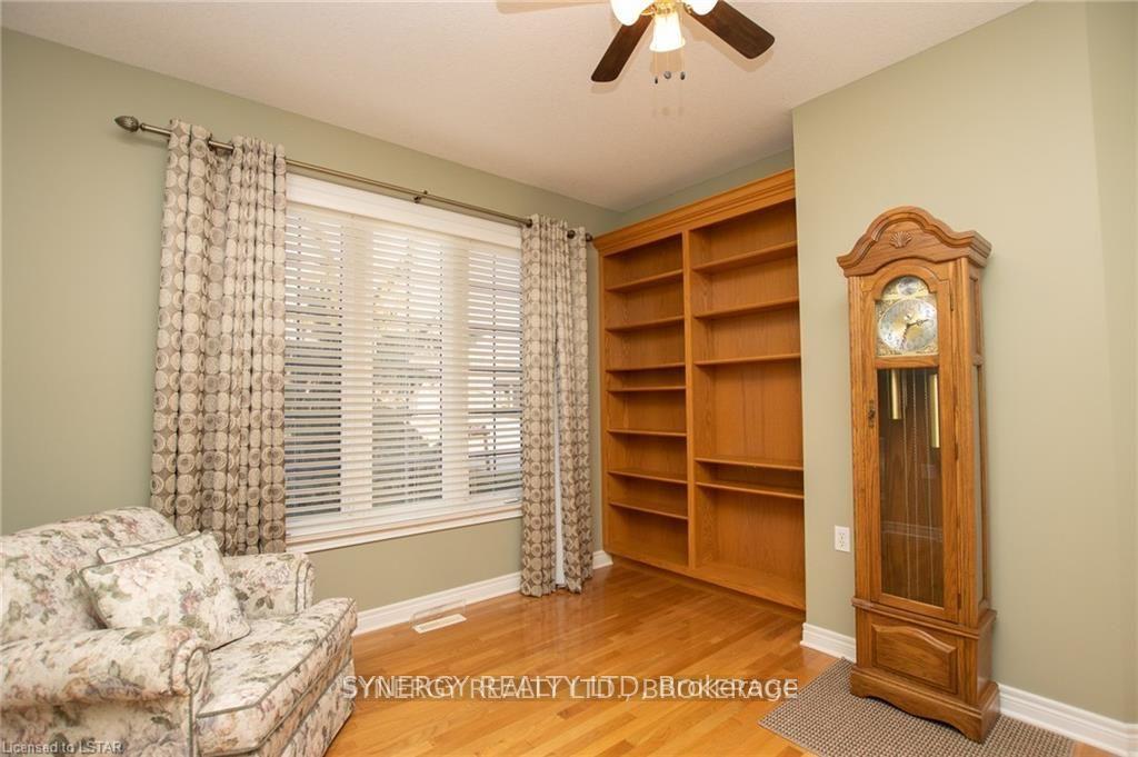 Photo 25 of 21 Calvert Lane, Middlesex Centre, Ilderton — HOMEH
