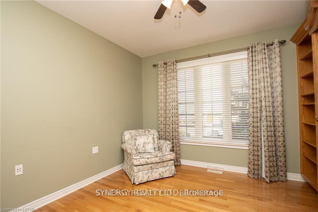 Photo 26 of 21 Calvert Lane, Middlesex Centre, Ilderton — HOMEH