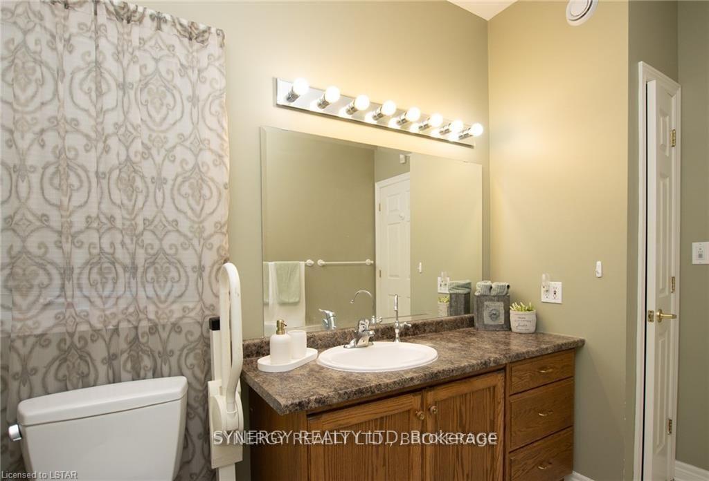 Photo 31 of 21 Calvert Lane, Middlesex Centre, Ilderton — HOMEH