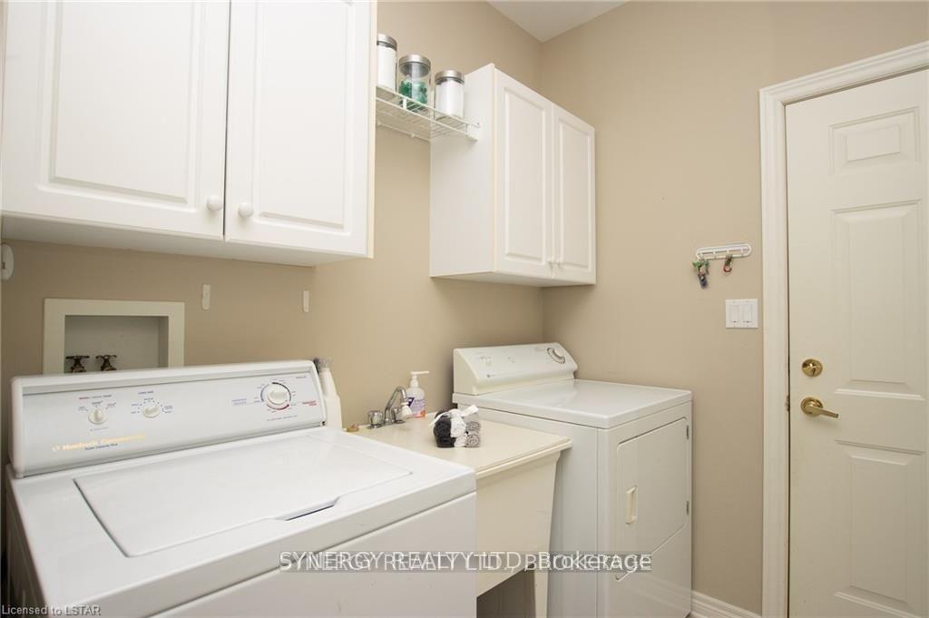 Photo 32 of 21 Calvert Lane, Middlesex Centre, Ilderton — HOMEH