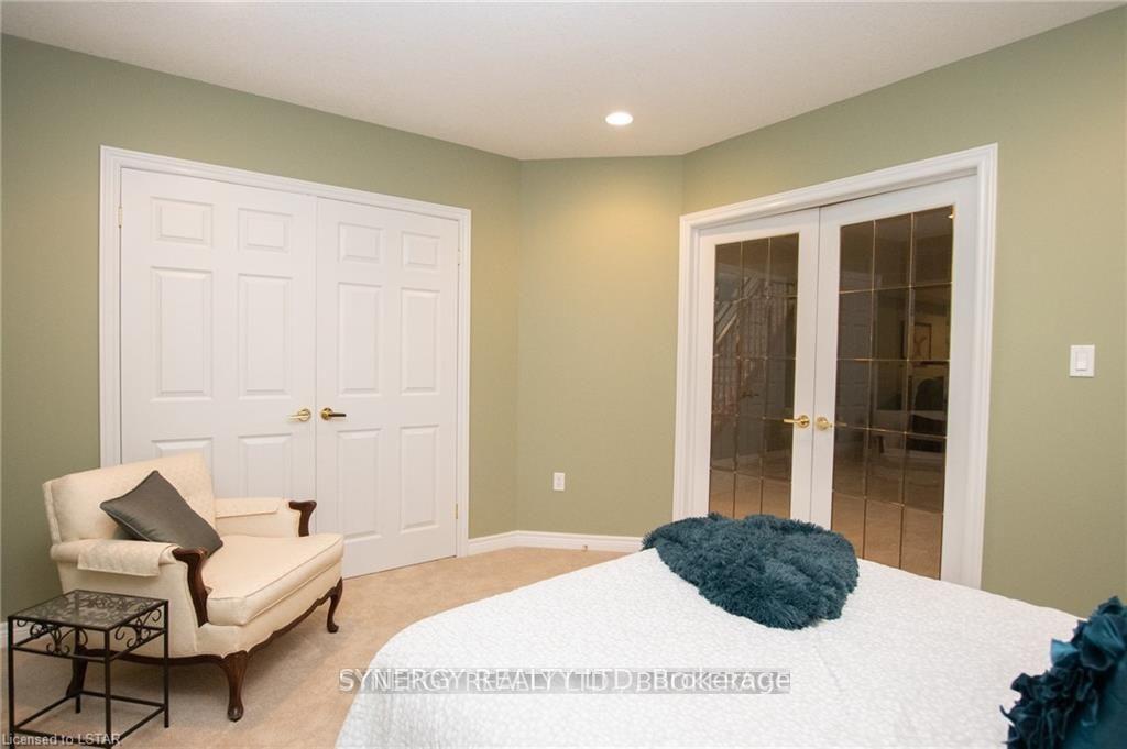 Photo 36 of 21 Calvert Lane, Middlesex Centre, Ilderton — HOMEH