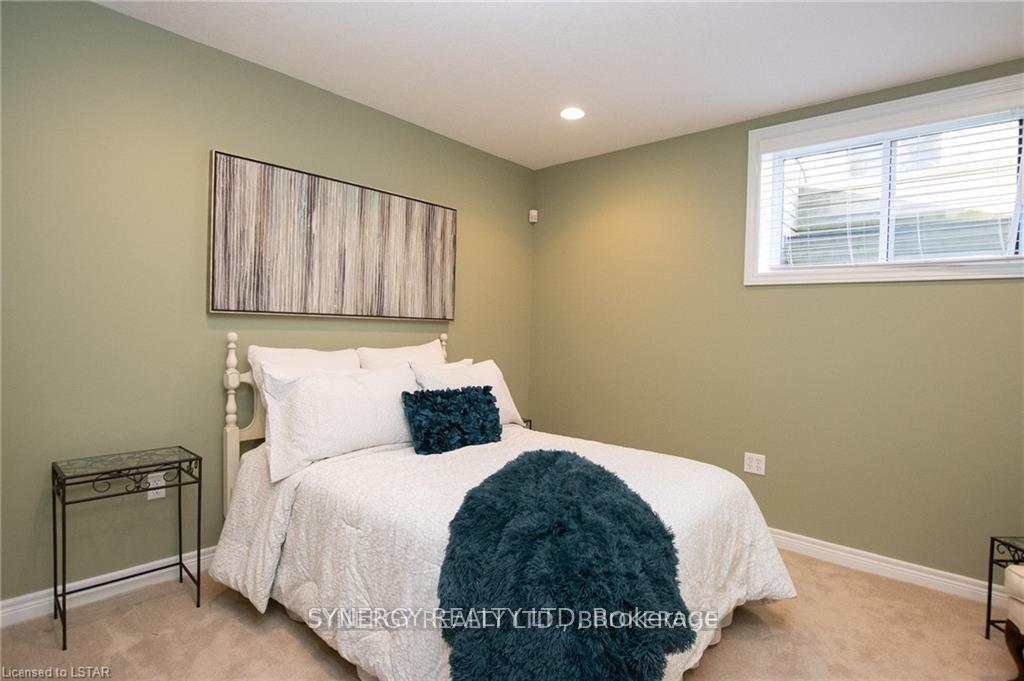 Photo 37 of 21 Calvert Lane, Middlesex Centre, Ilderton — HOMEH