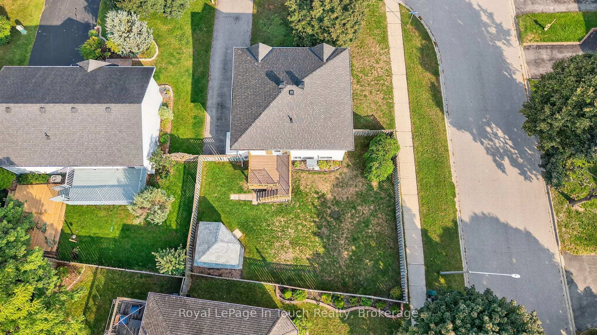 Photo 20 of 640 Wayne Crescent, Midland — HOMEH