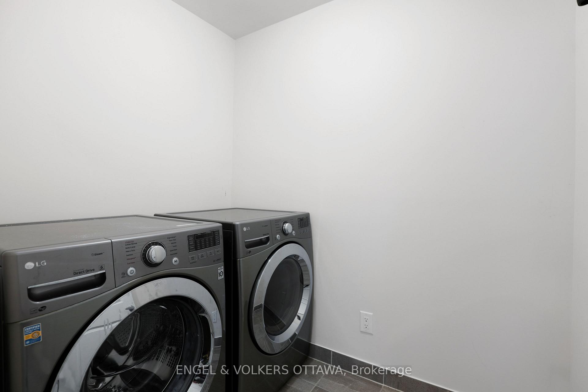 Photo 14 of 503 Hawkbirch Street, Ottawa, Kanata - Emerald Meadows/Trailwest — HOMEH